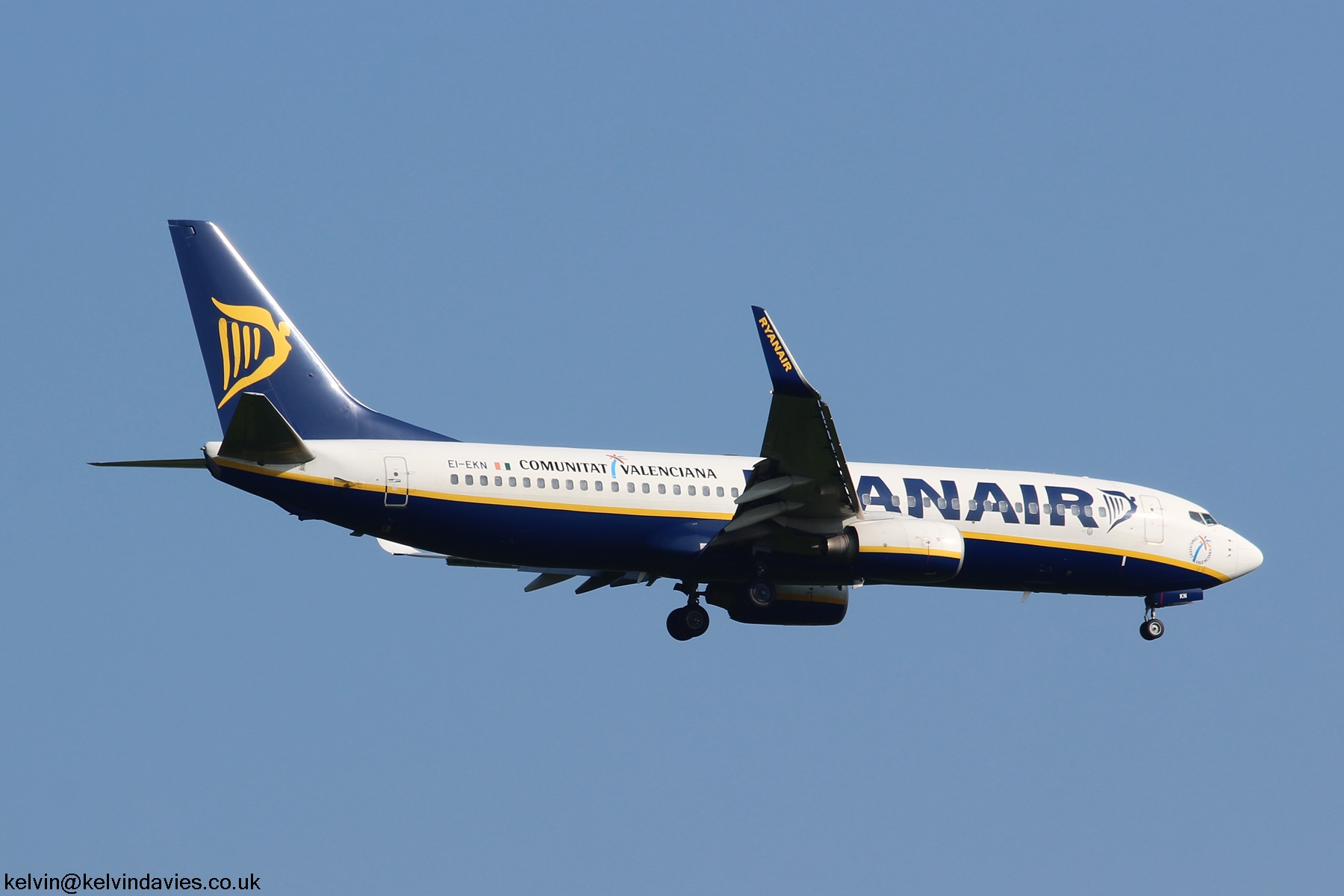 Ryanair 737NG EI-EKN