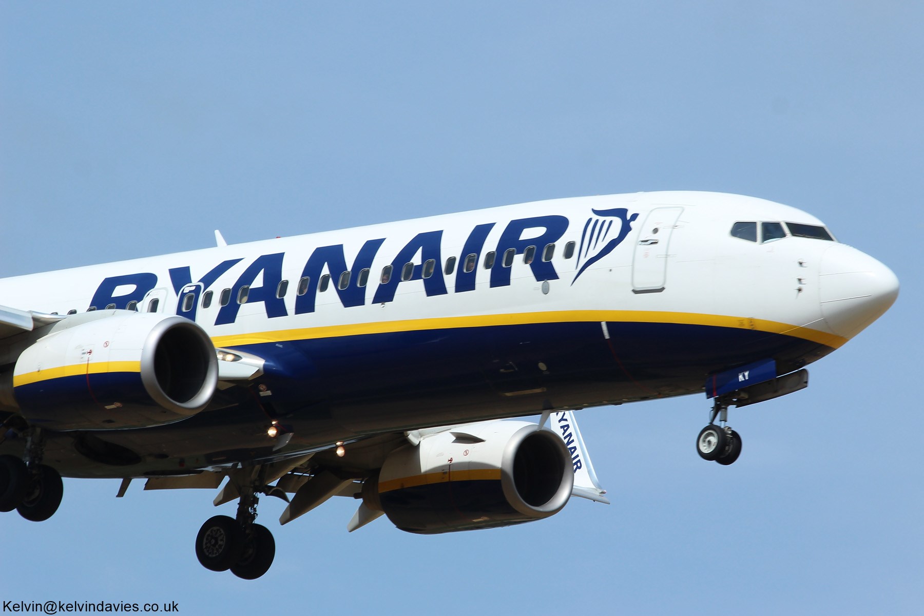 Ryanair 737 EI-EKY