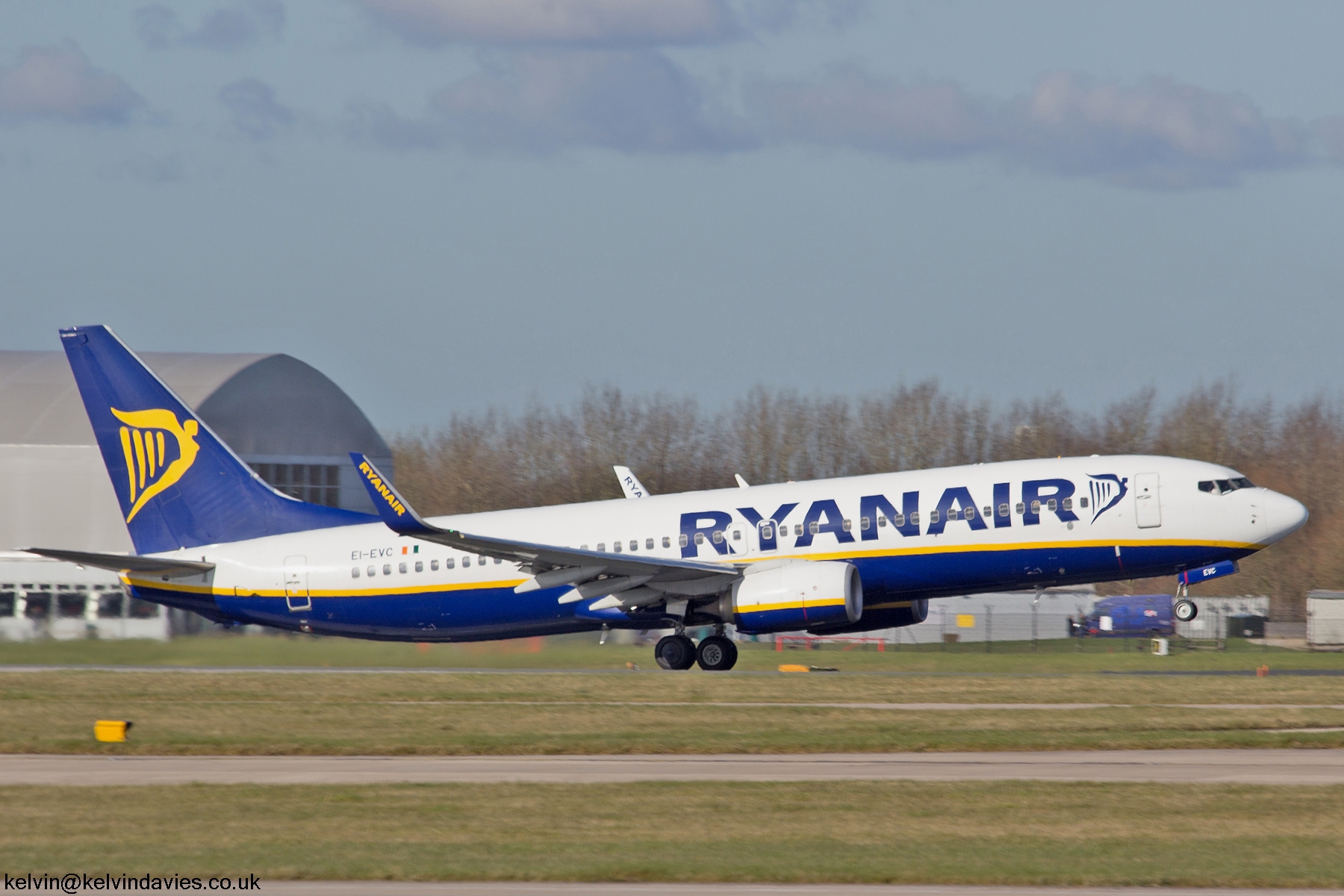 Ryanair 737NG EI-EVC