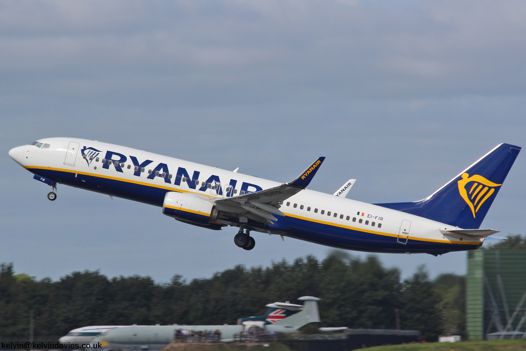 Ryanair 737 EI-FIR