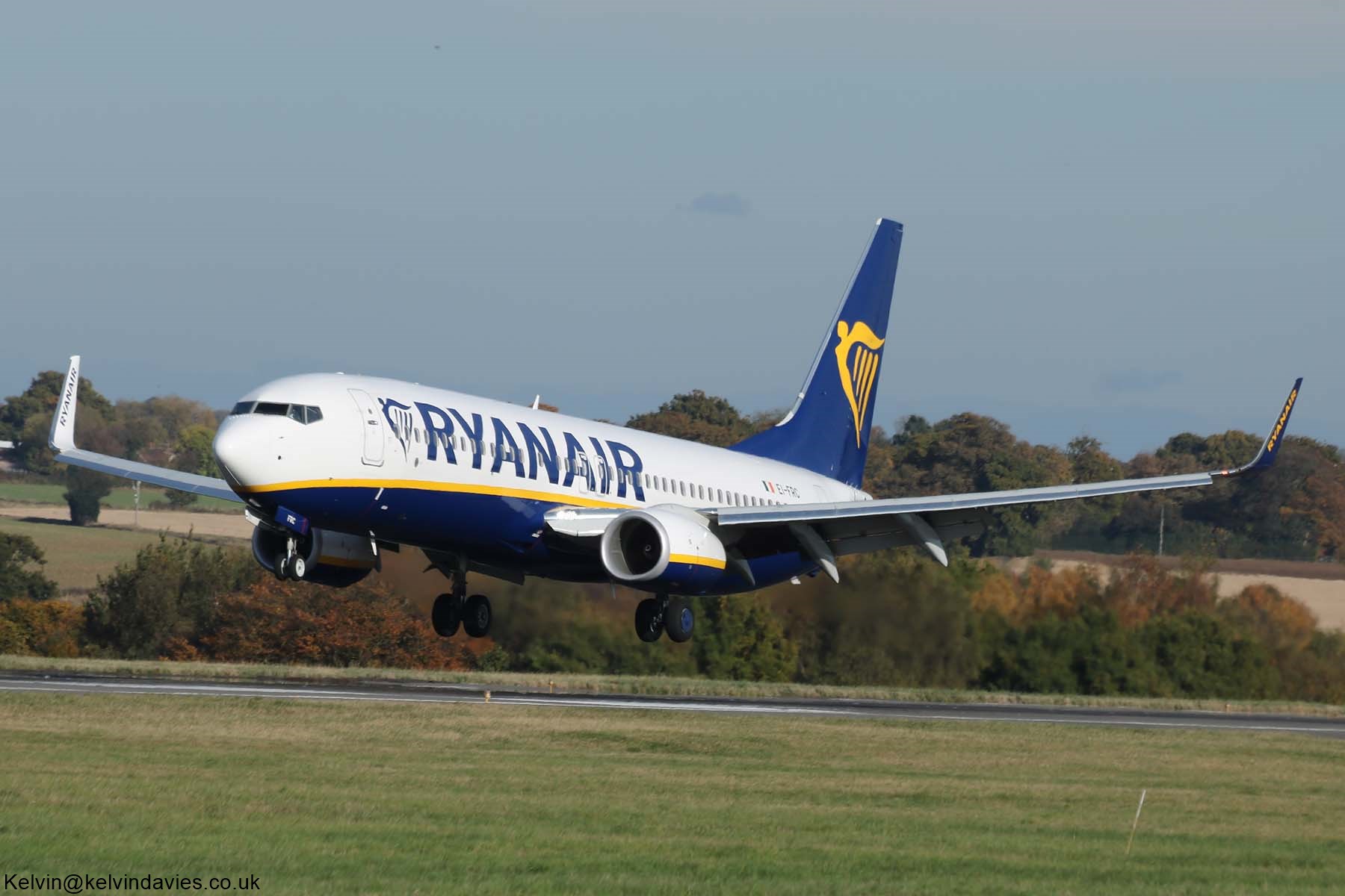 Ryanair 737NG EI-FRC