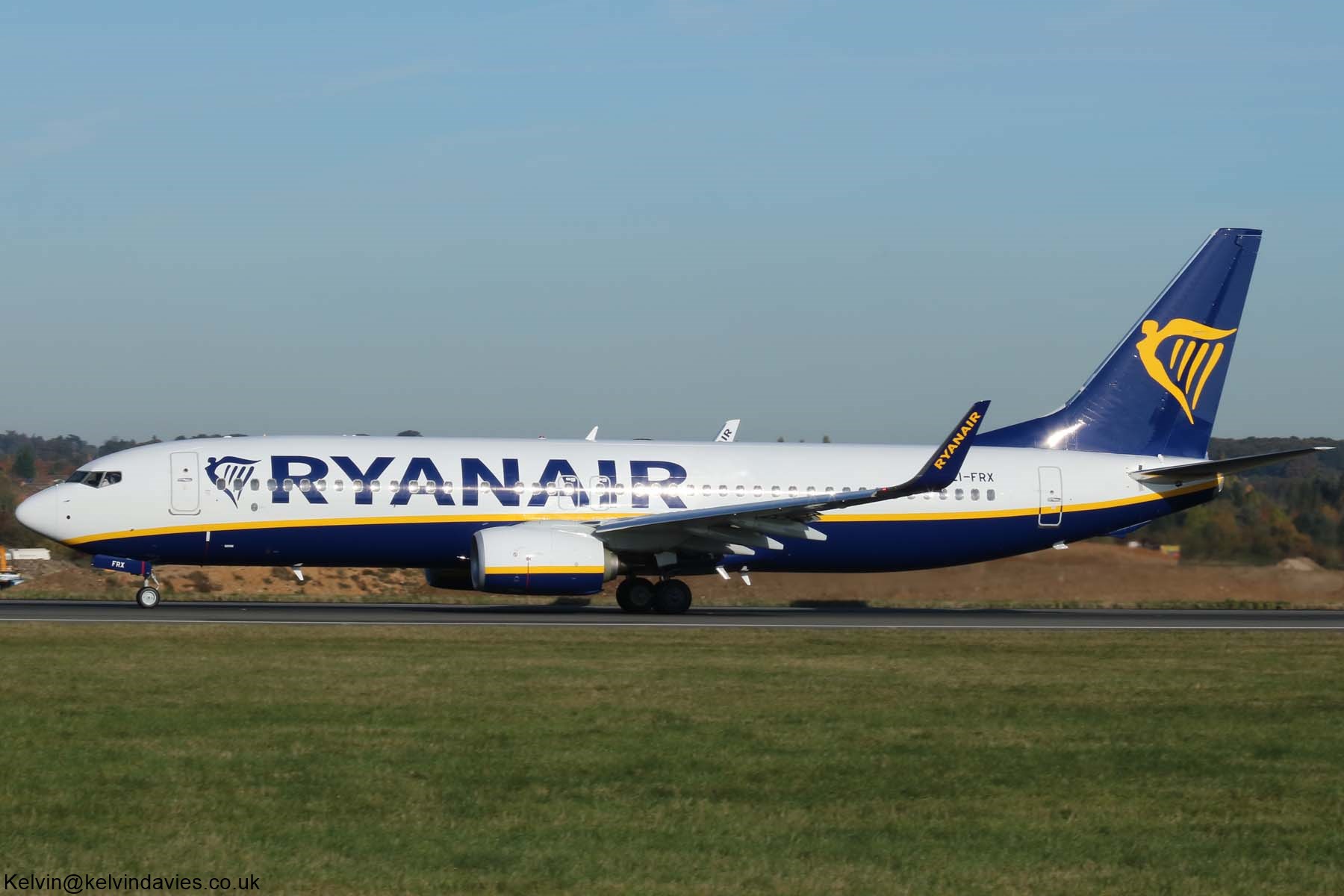 Ryanair 737NG EI-FRX