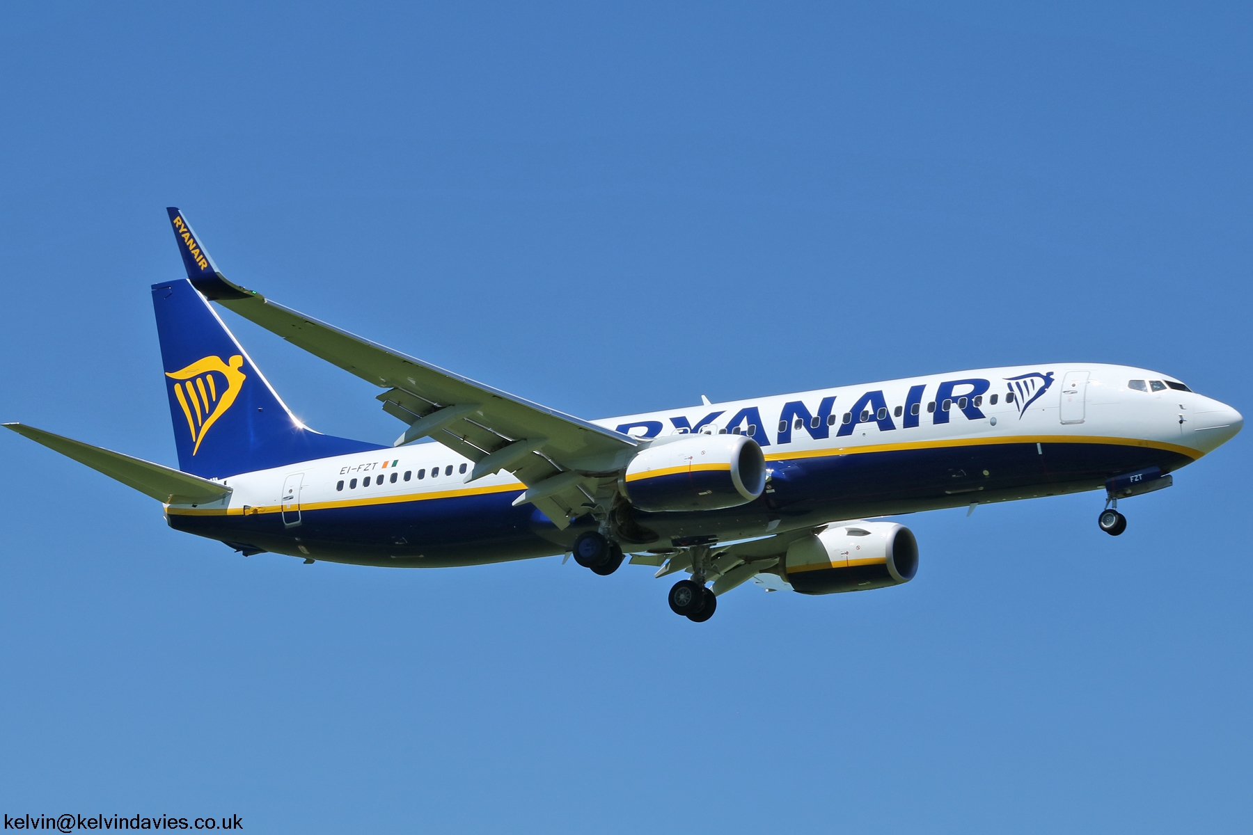 Ryanair 737 EI-FZT