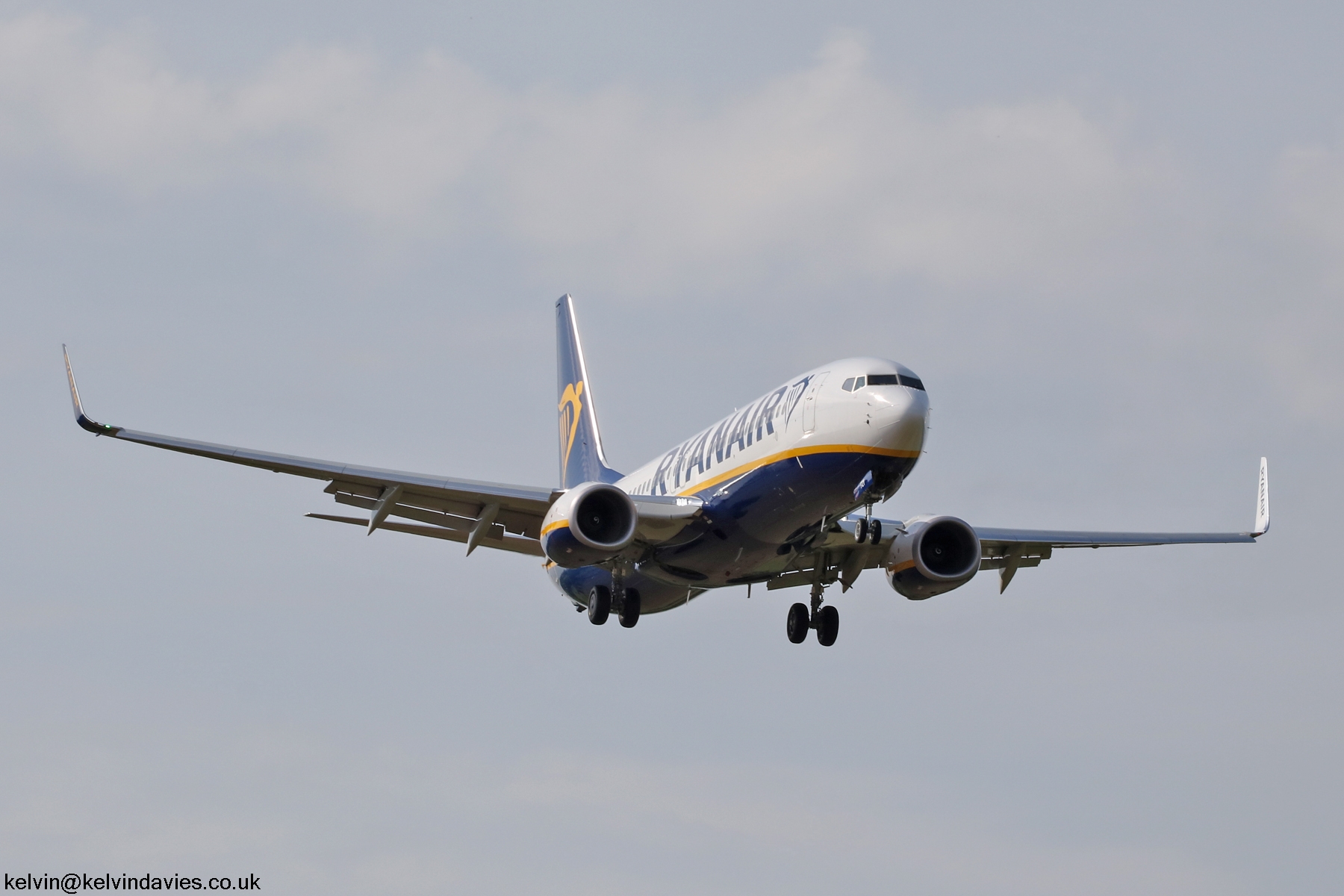 Ryanair 737 EI-FZY