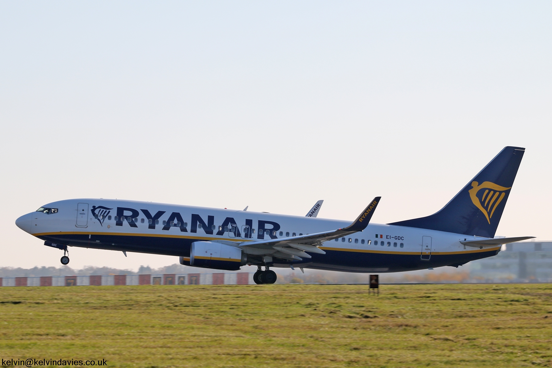 Ryanair 737NG EI-GDC