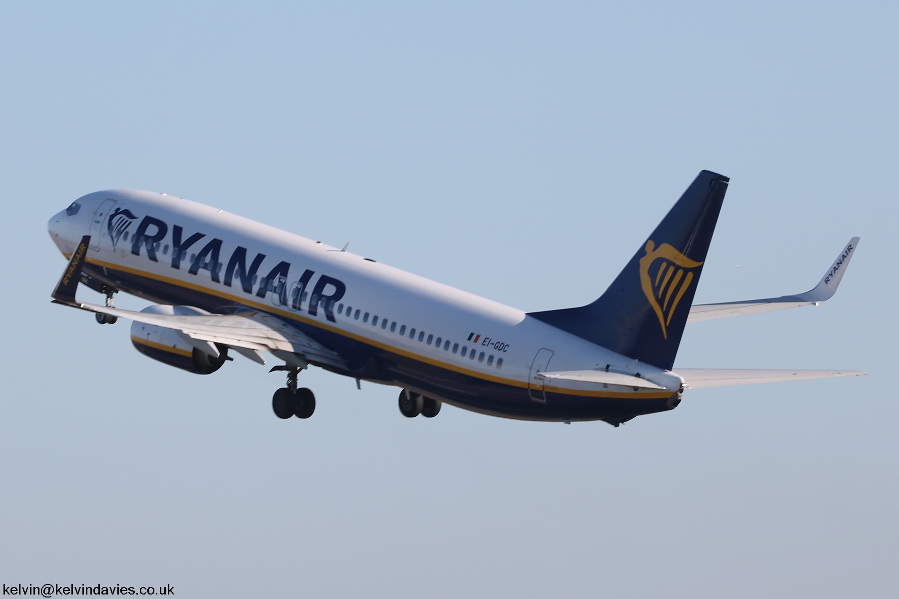 Ryanair 737NG EI-GDC