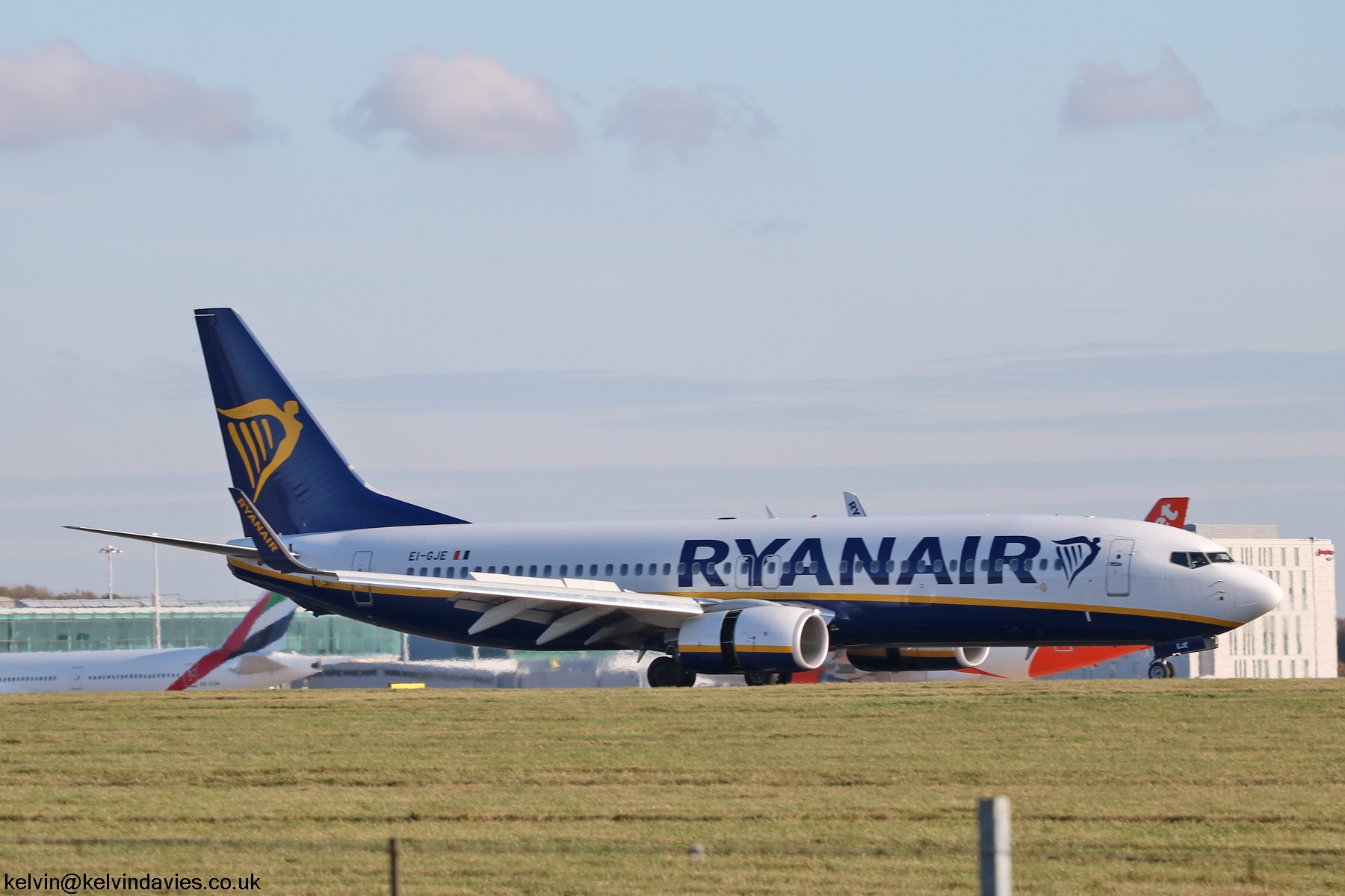 Ryanair 737NG EI-GJE