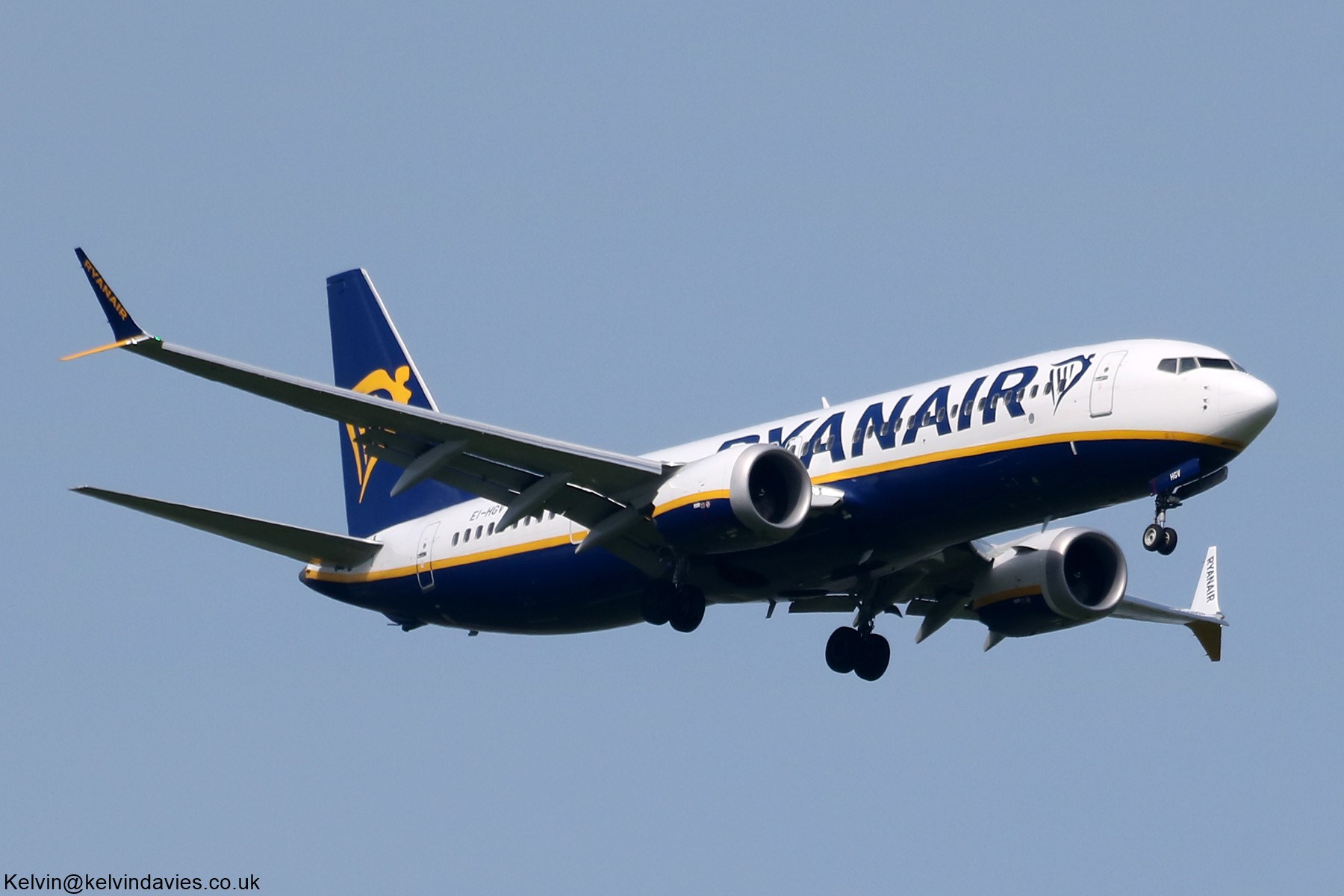 Ryanair 737 MAX  EI-HGV