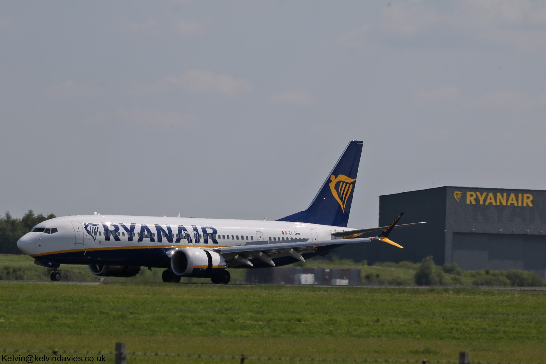 Ryanair 737MAX-8 EI-IHB