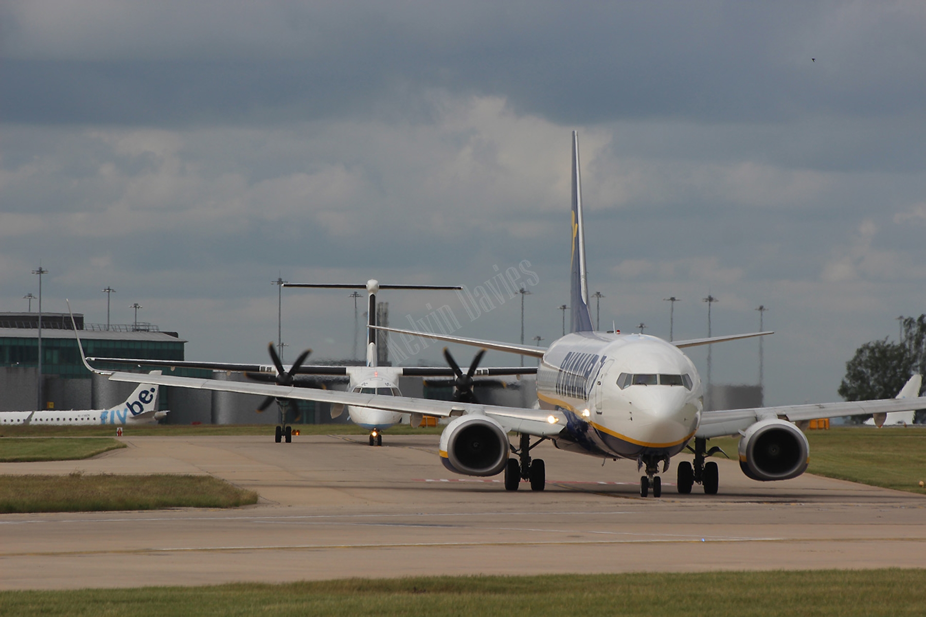Ryanair 737 EI-DCZ