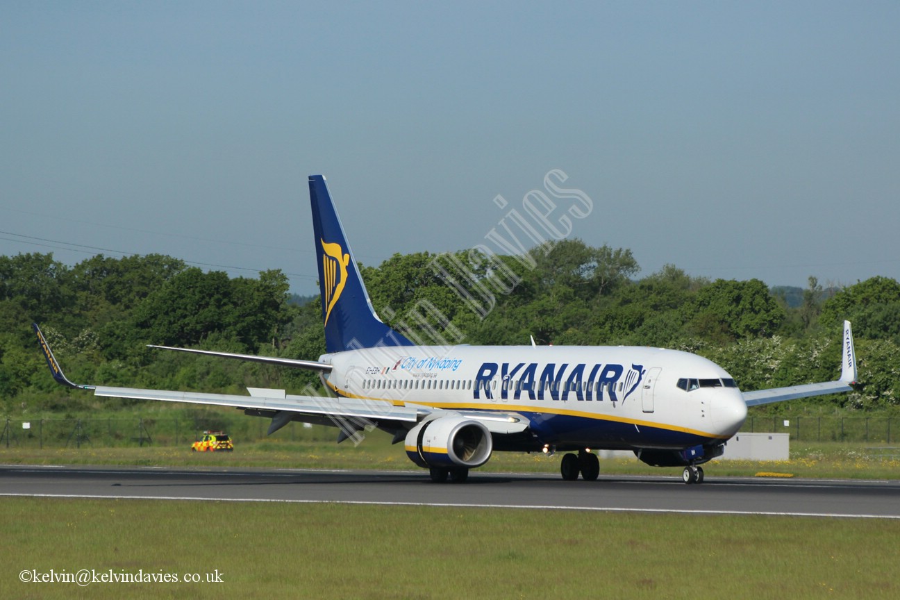 Ryanair 737 EI-EBH
