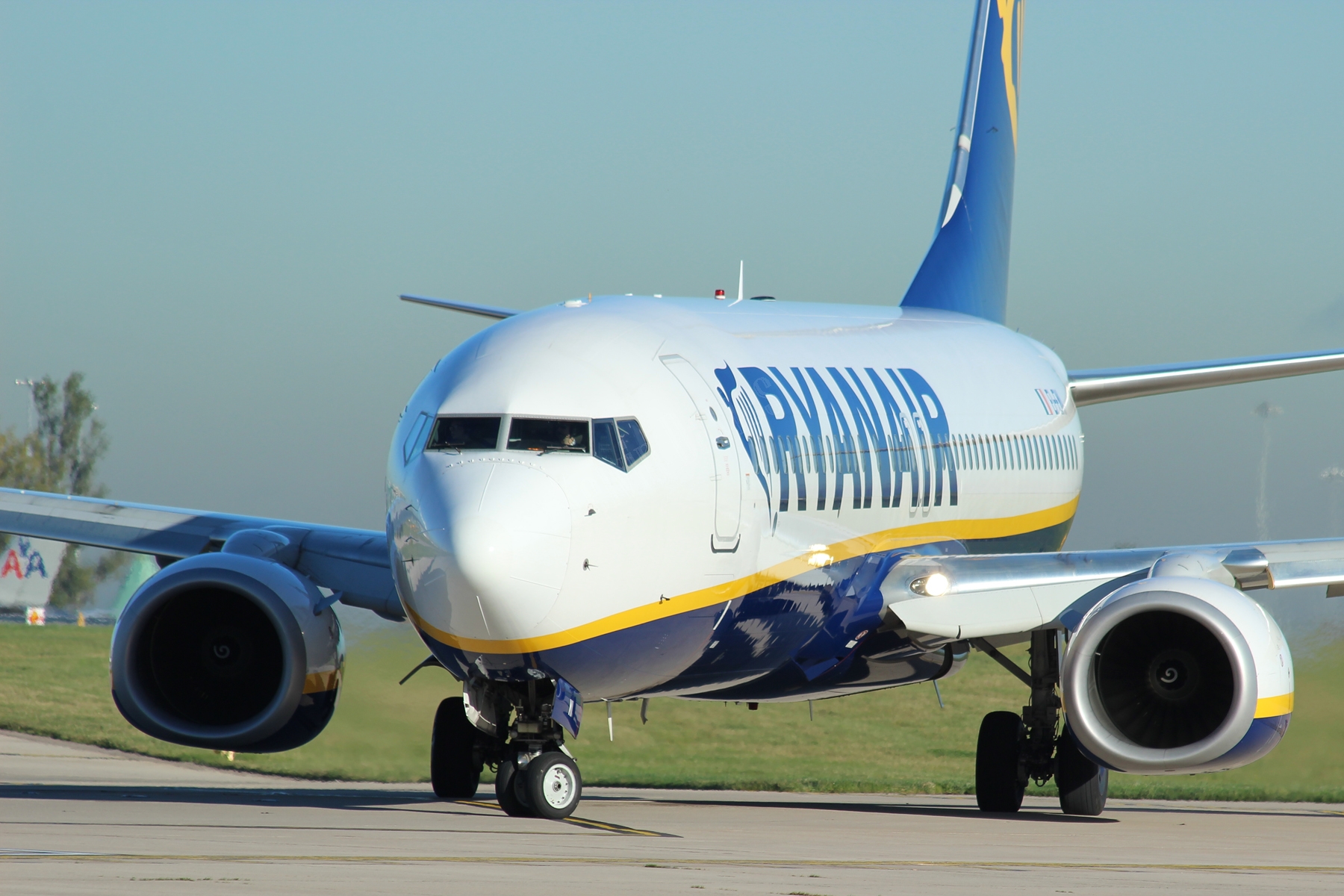 Ryanair 737 EI-EMI