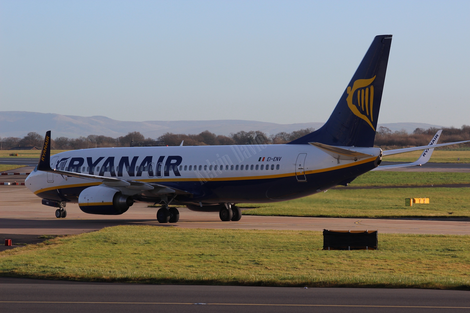 Ryanair 737 EI-ENV