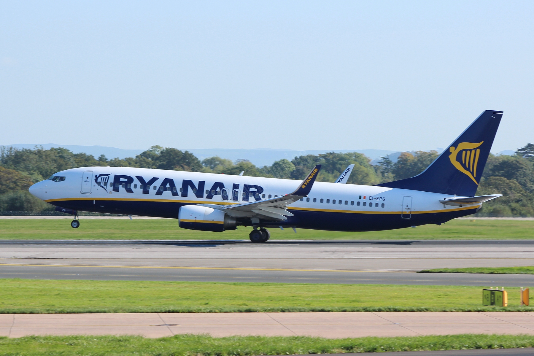 Ryanair 737 EI-EPG