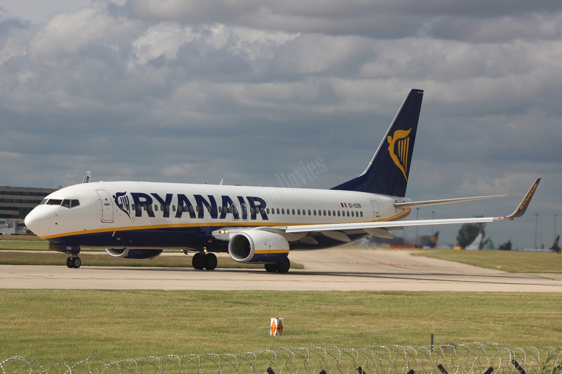 Ryanair 737 EI-ESN