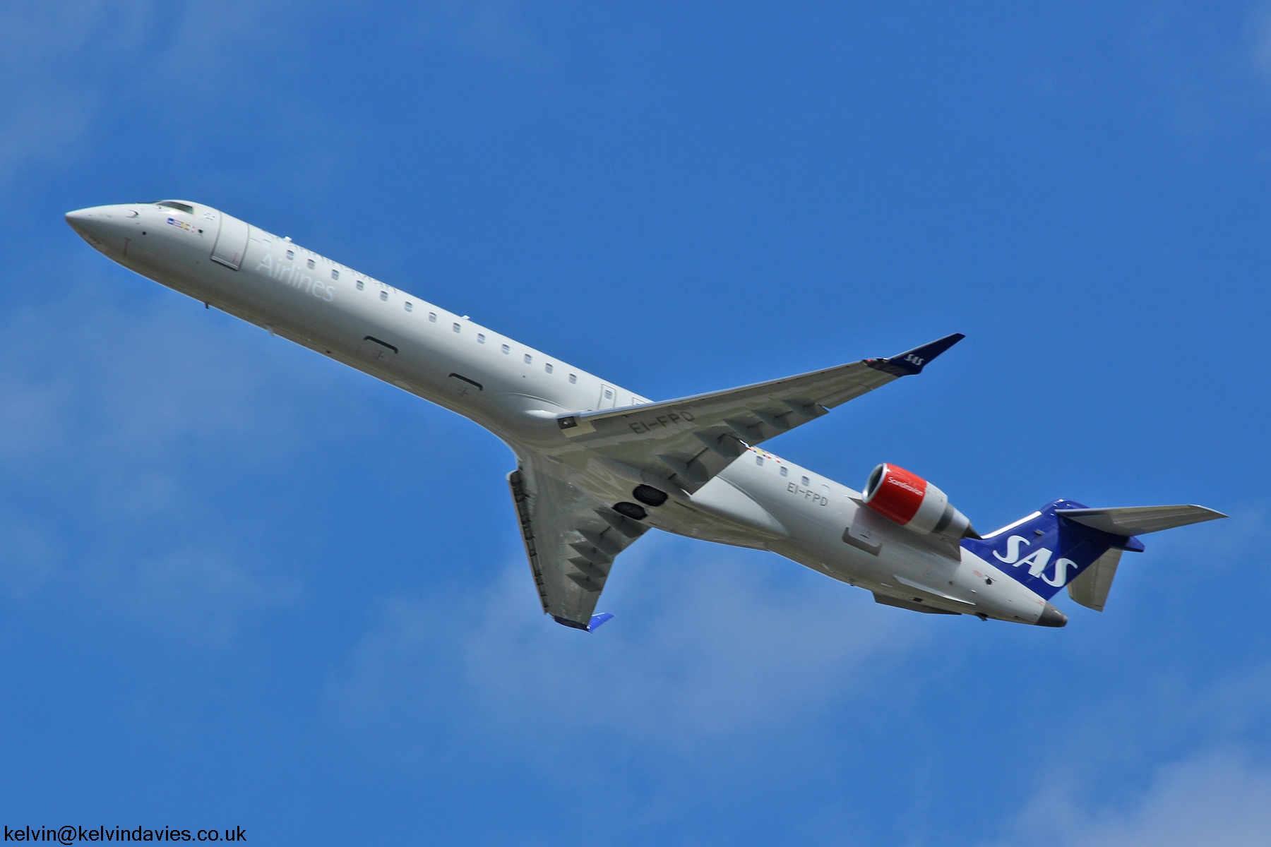 SAS CRJ900 EI-FPD