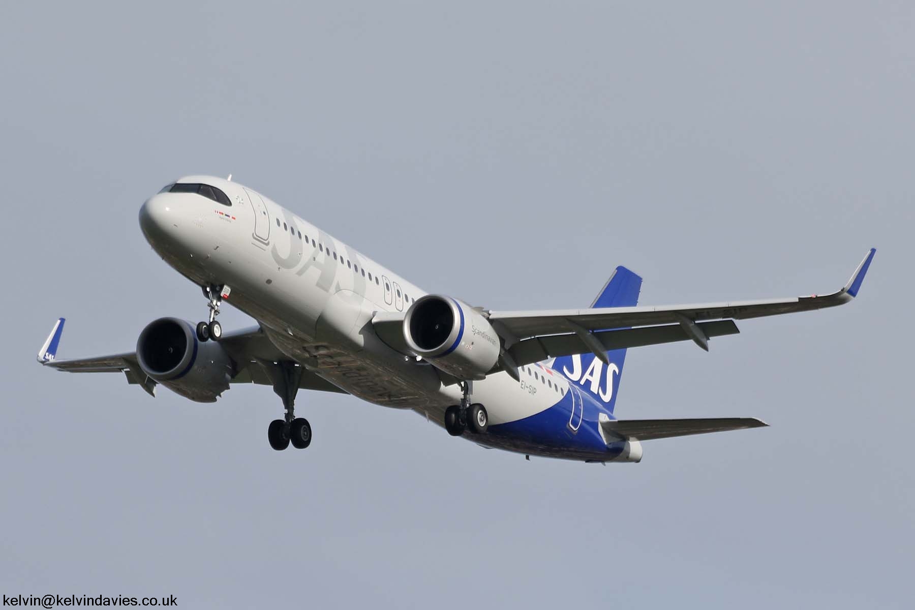 SAS A320 EI-SIP