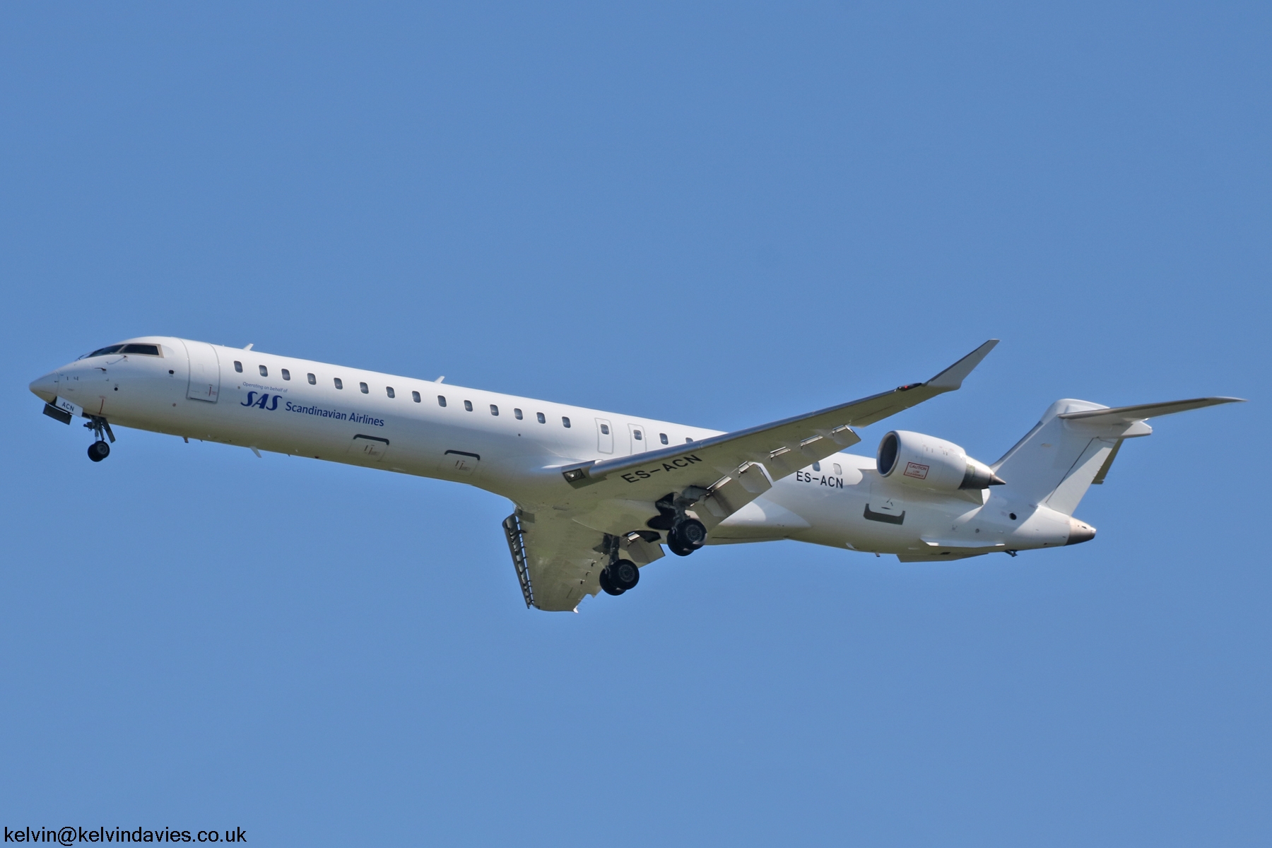 SAS CRJ900 ES-ACN