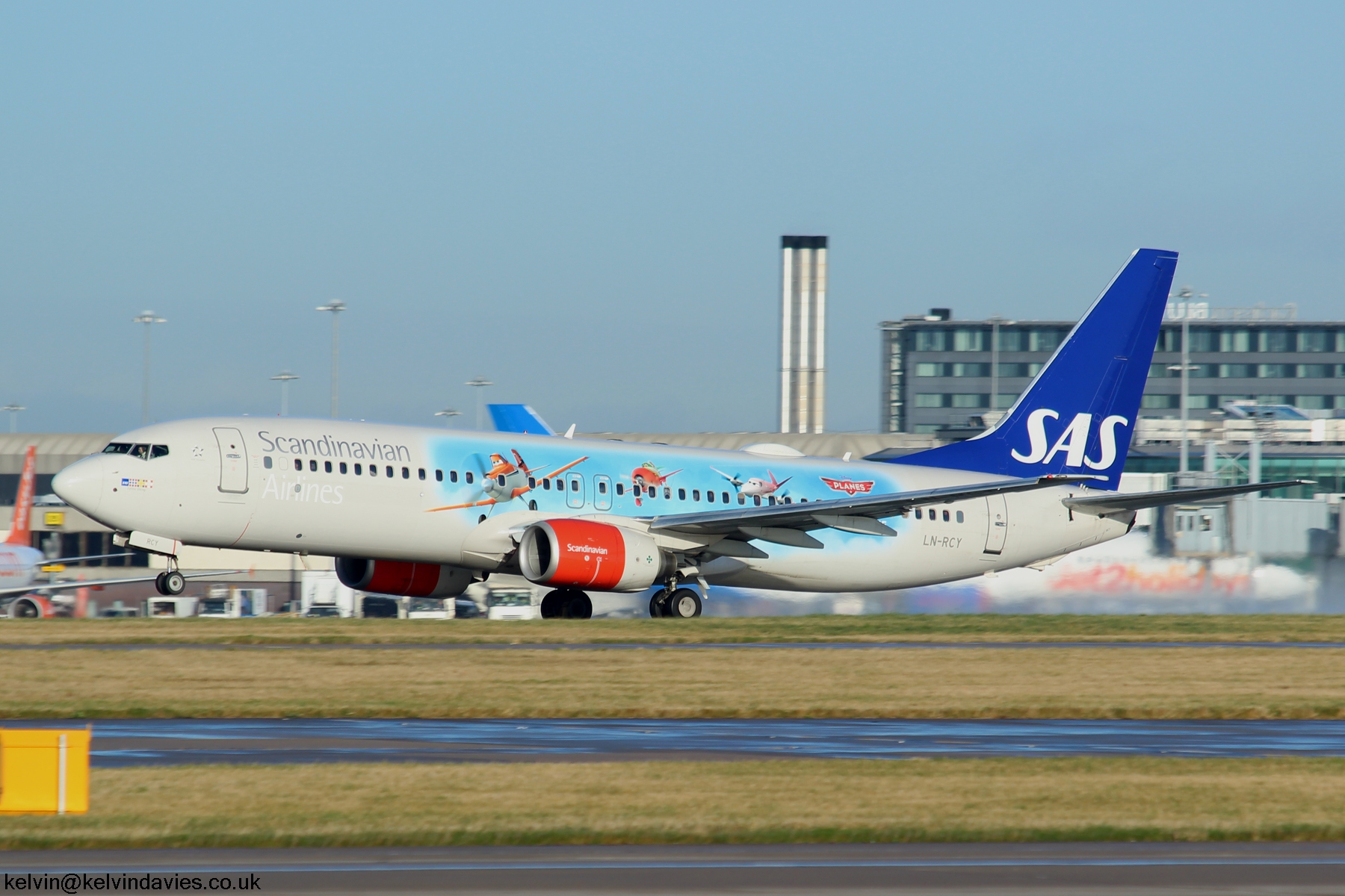 SAS 737 LN-RCY