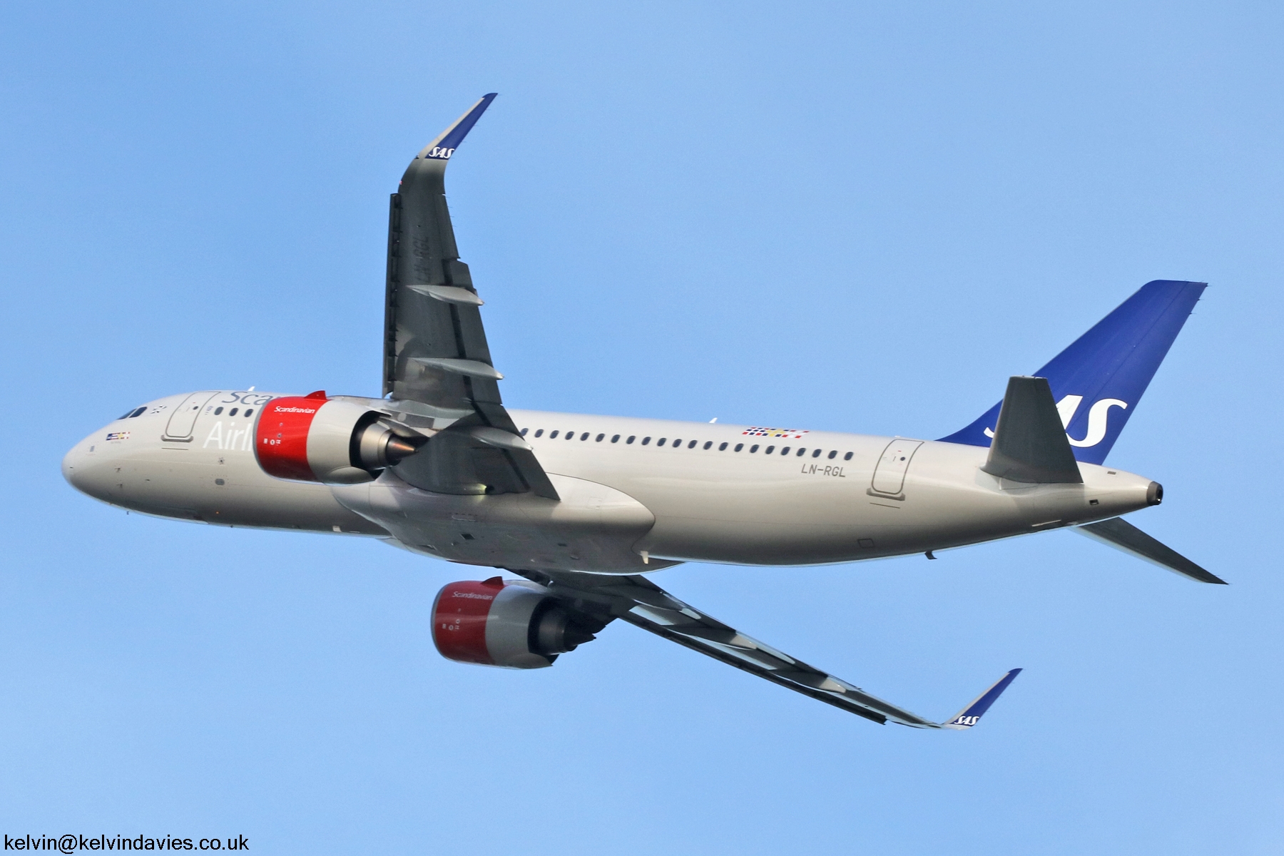 SAS A320 NEO LN-RGL