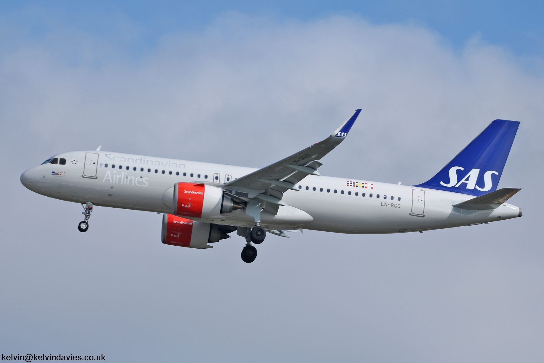 SAS A320-251NSL LN-RGO