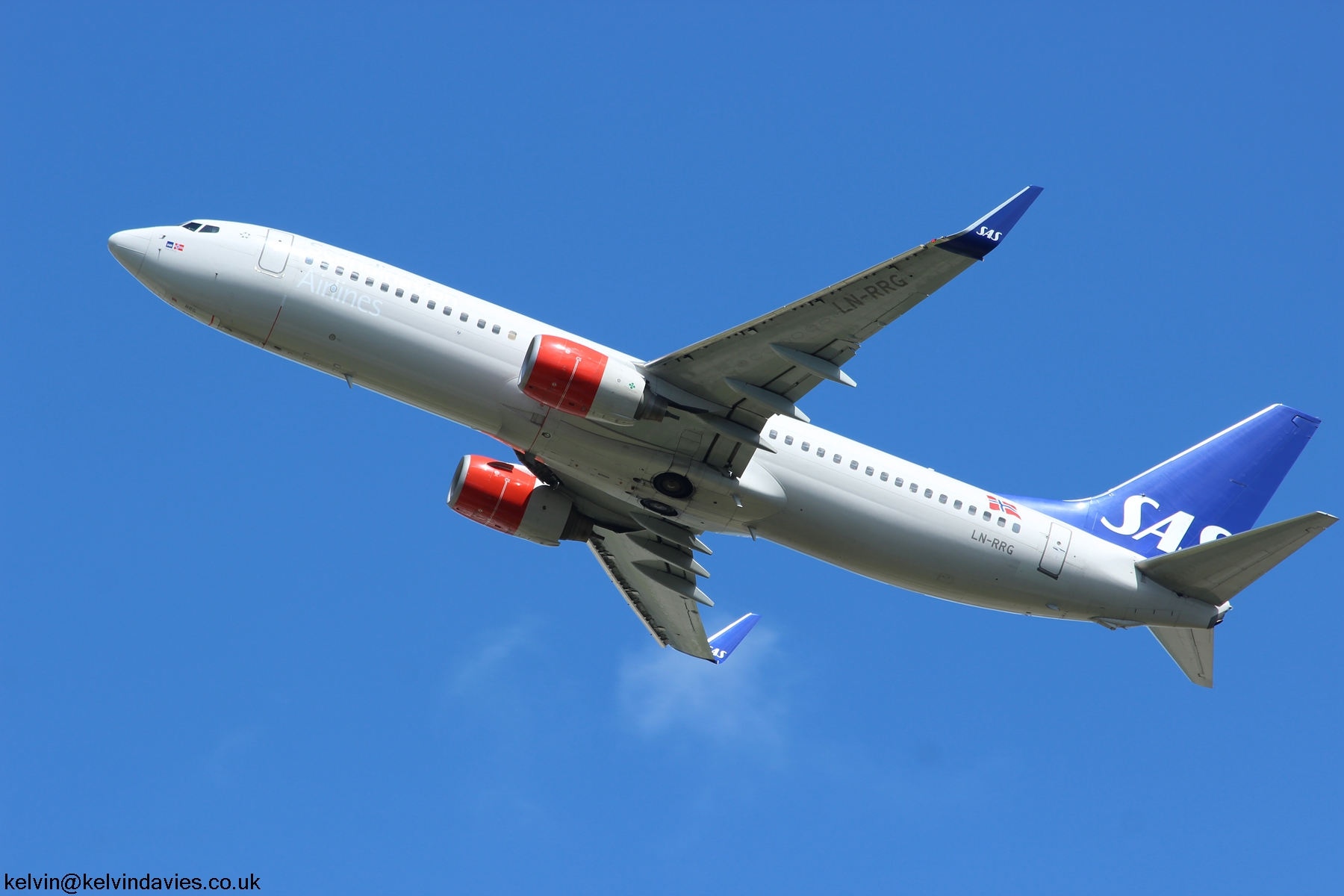 SAS B737 LN-RRG