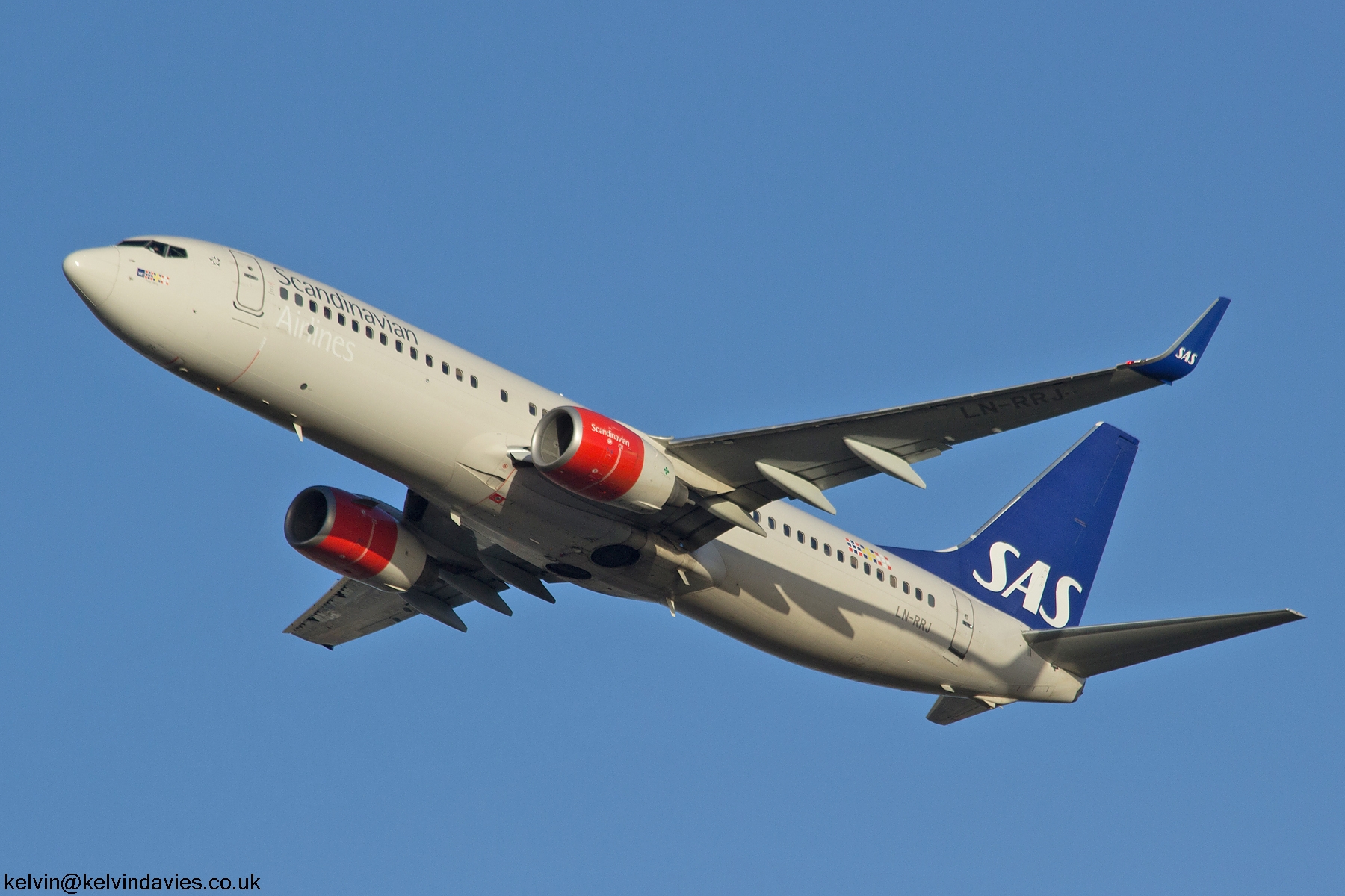 SAS B737 LN-RRJ