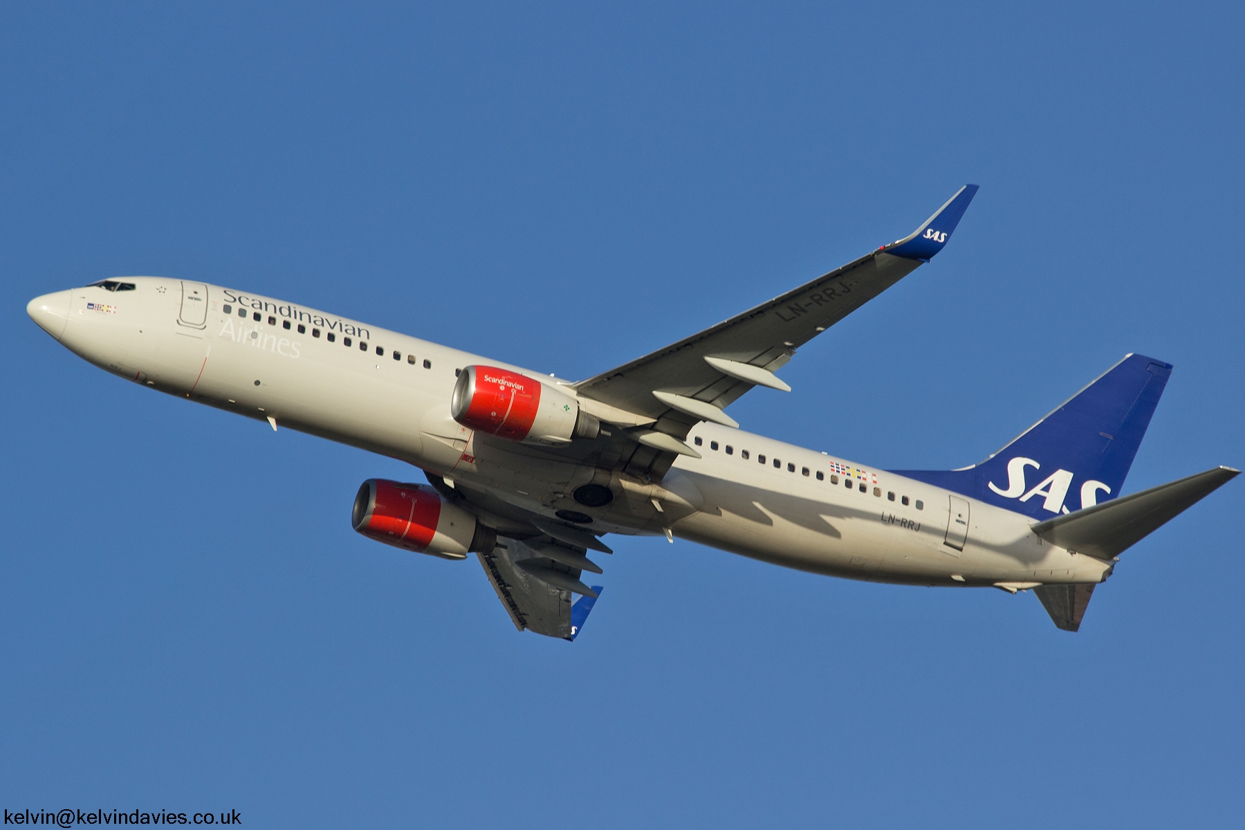 SAS B737 LN-RRJ