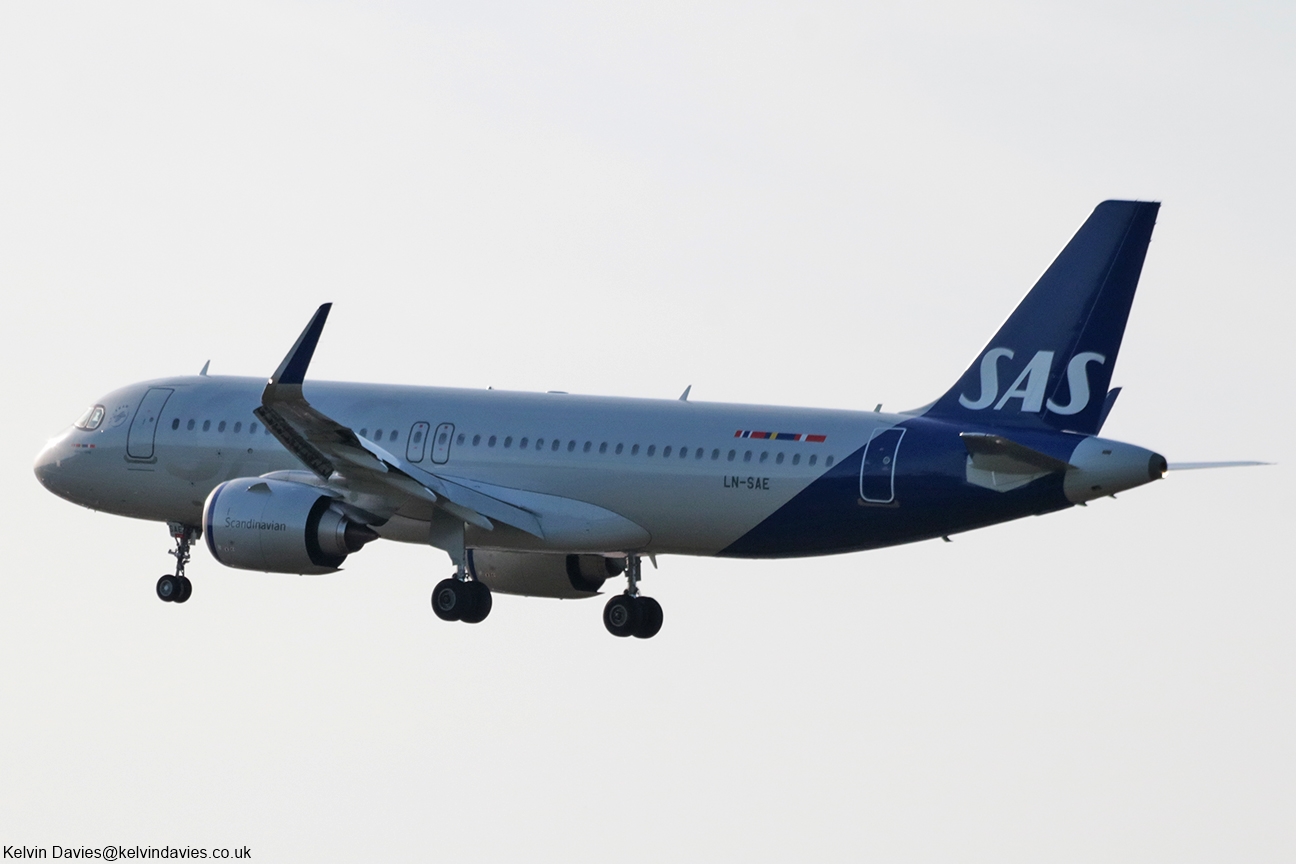 SAS A320NEO LN-SAE
