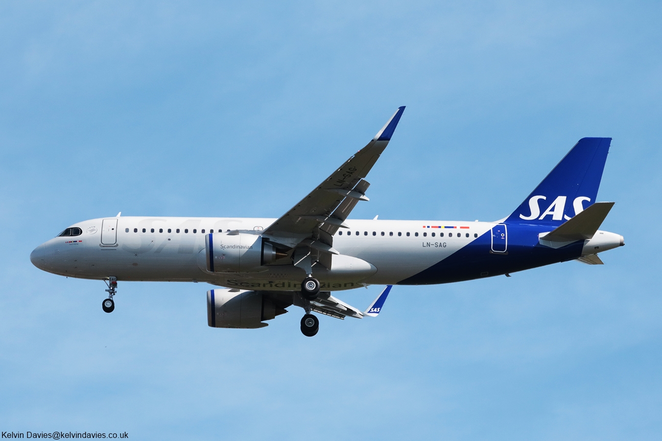 SAS A320NEO LN-SAG
