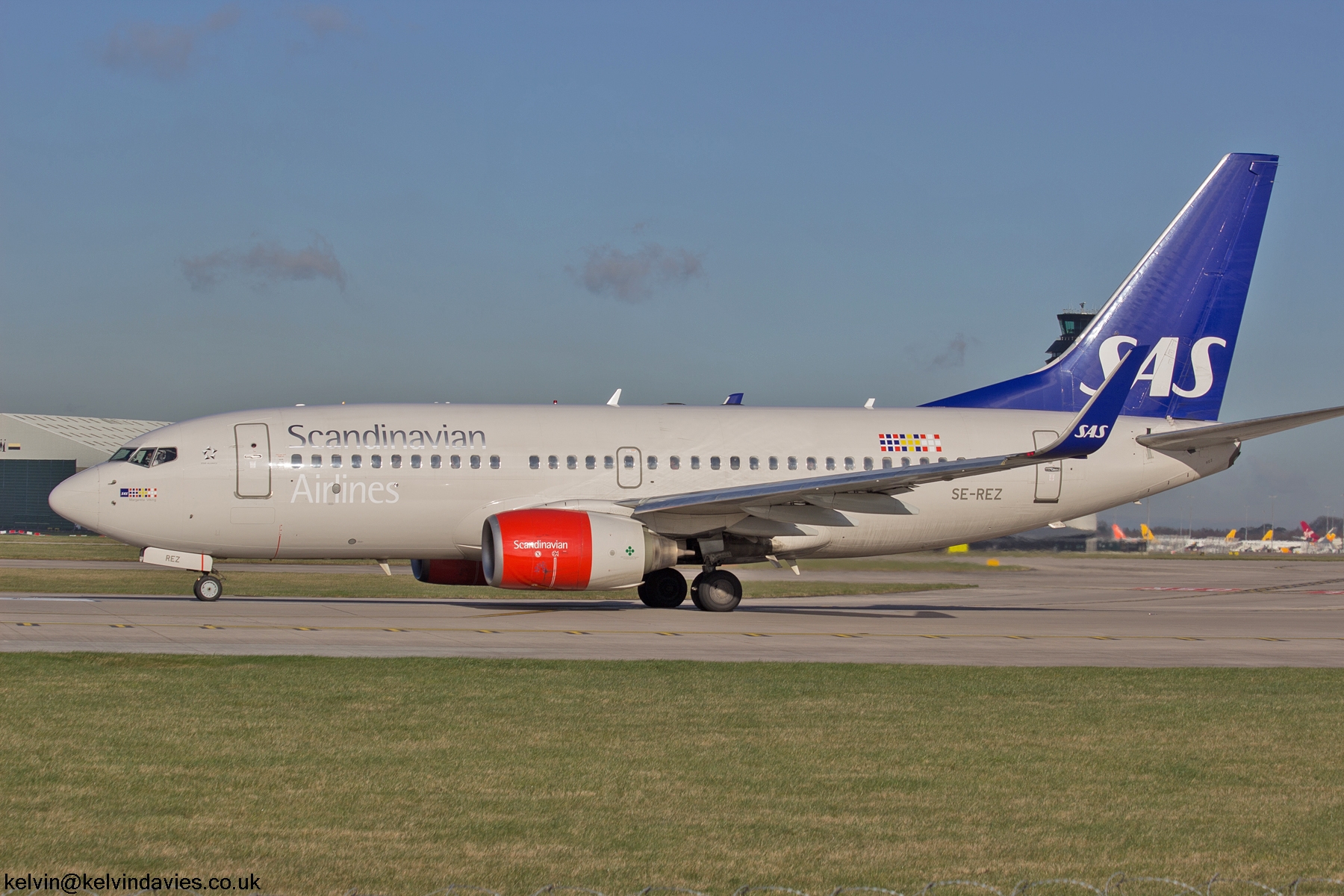 SAS B737-700 SE-REZ