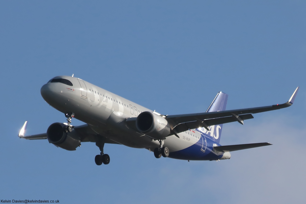 SAS A320NEO SE-RUP