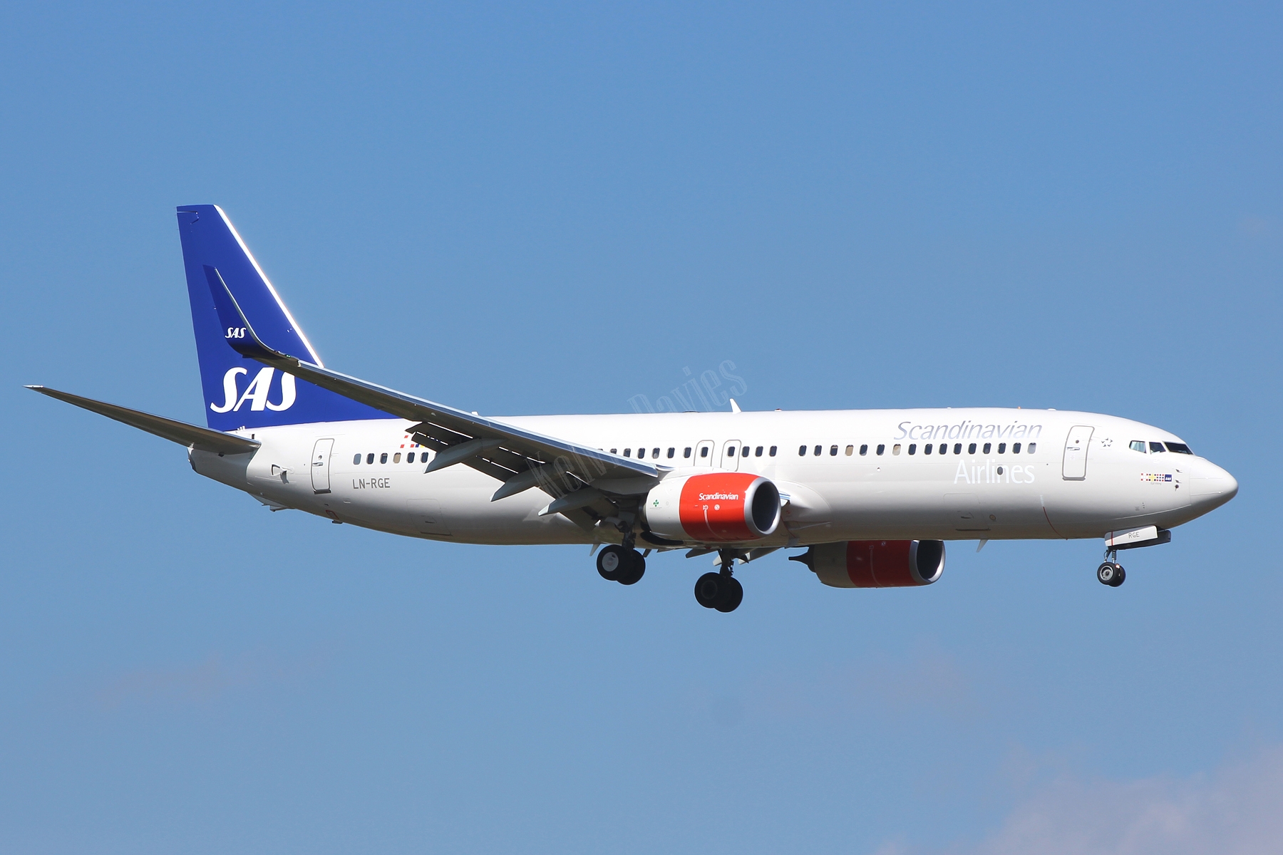 SAS 737 LN-RGE