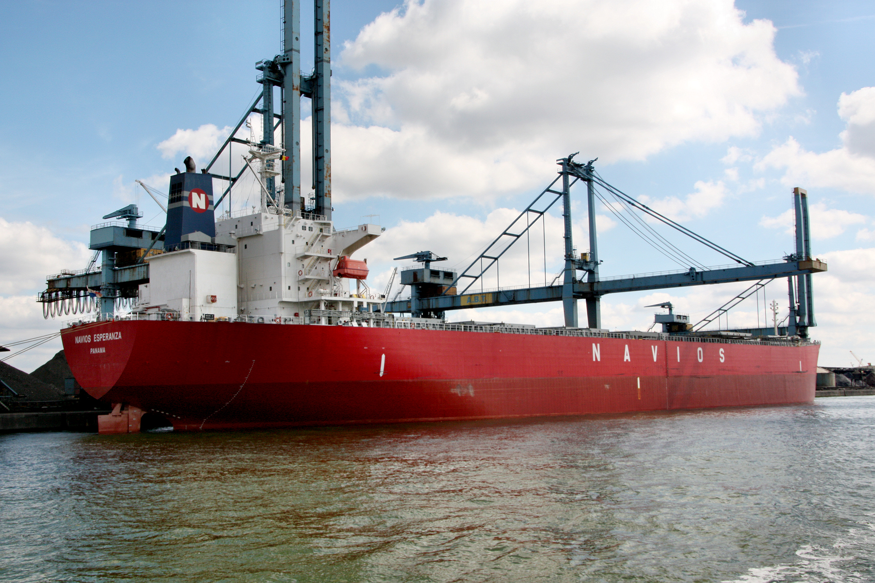 NAVIOS ESPERANZA