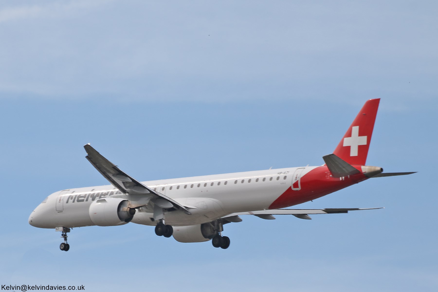 Helvetic Airways Embraer 195 HB-AZI