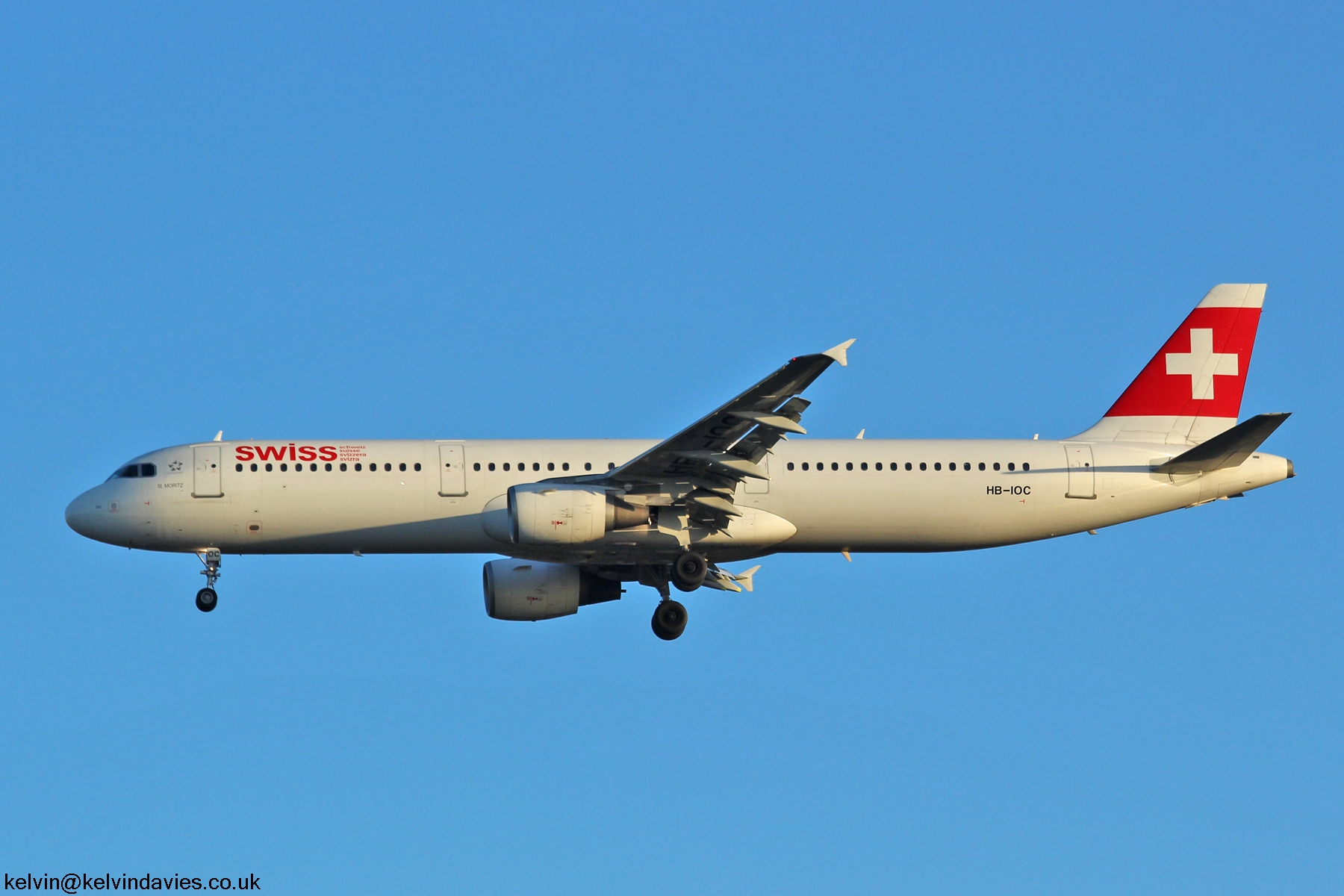 Swiss A321 HB-IOC