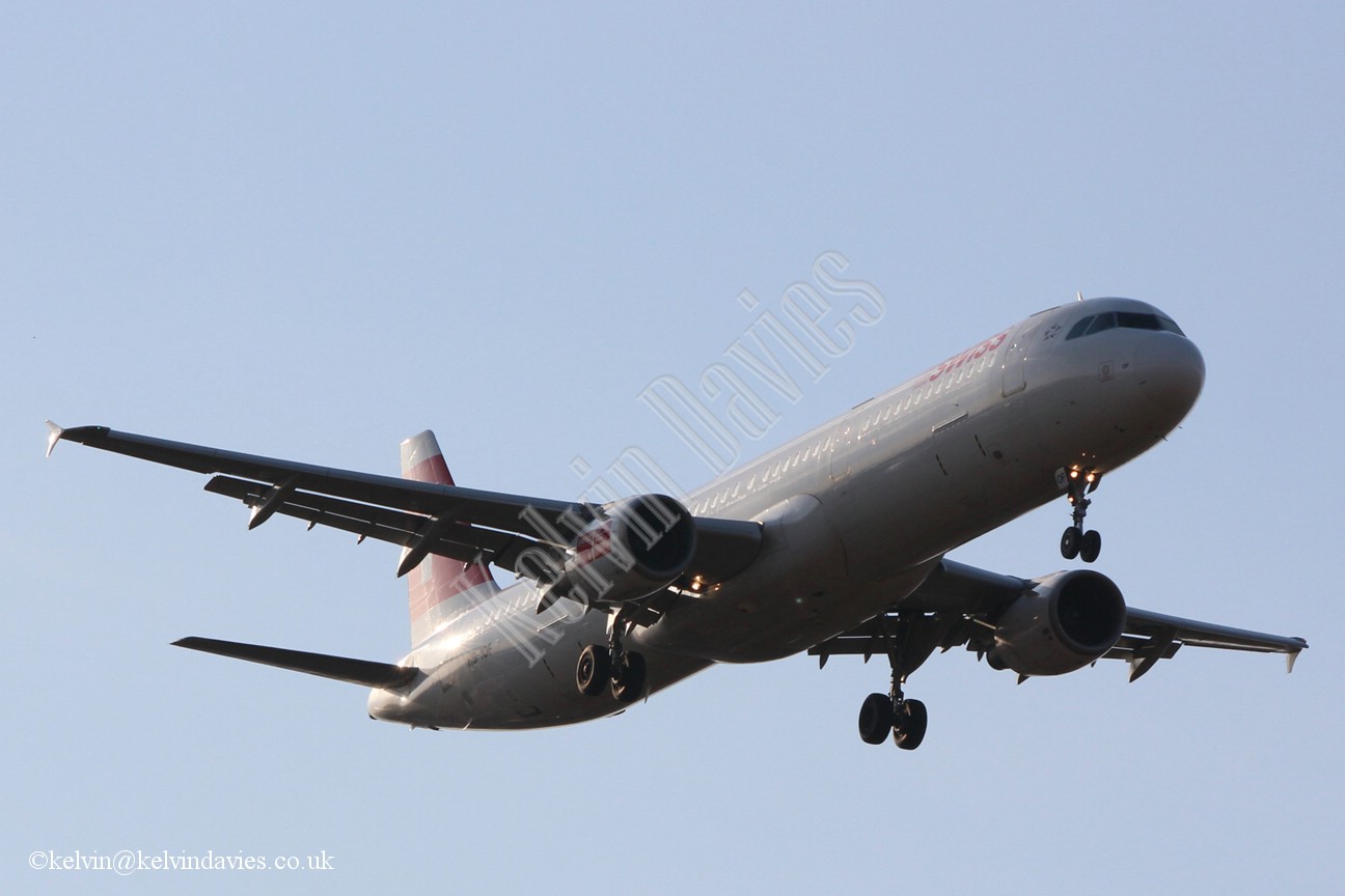 Swiss  A321 HB-IOF