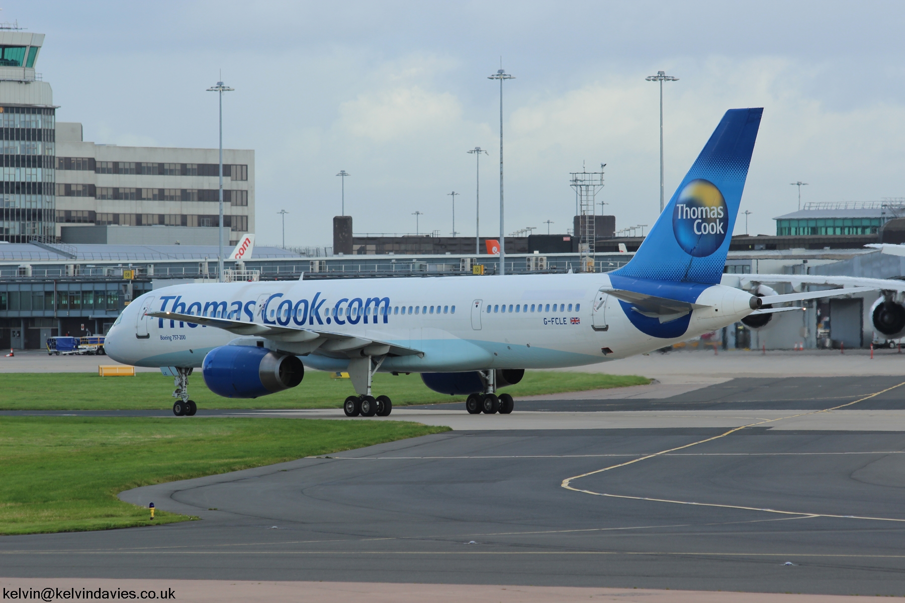 Thomas Cook B757 G-FCLE