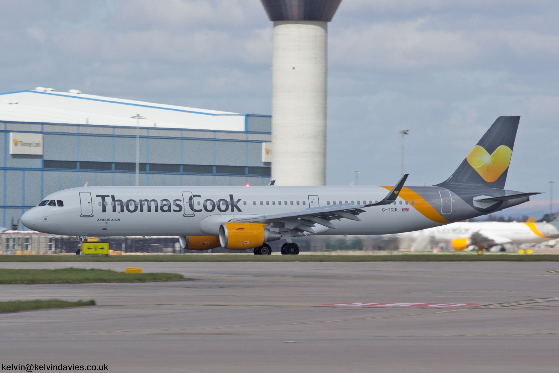 Thomas Cook A321 G-TCDL