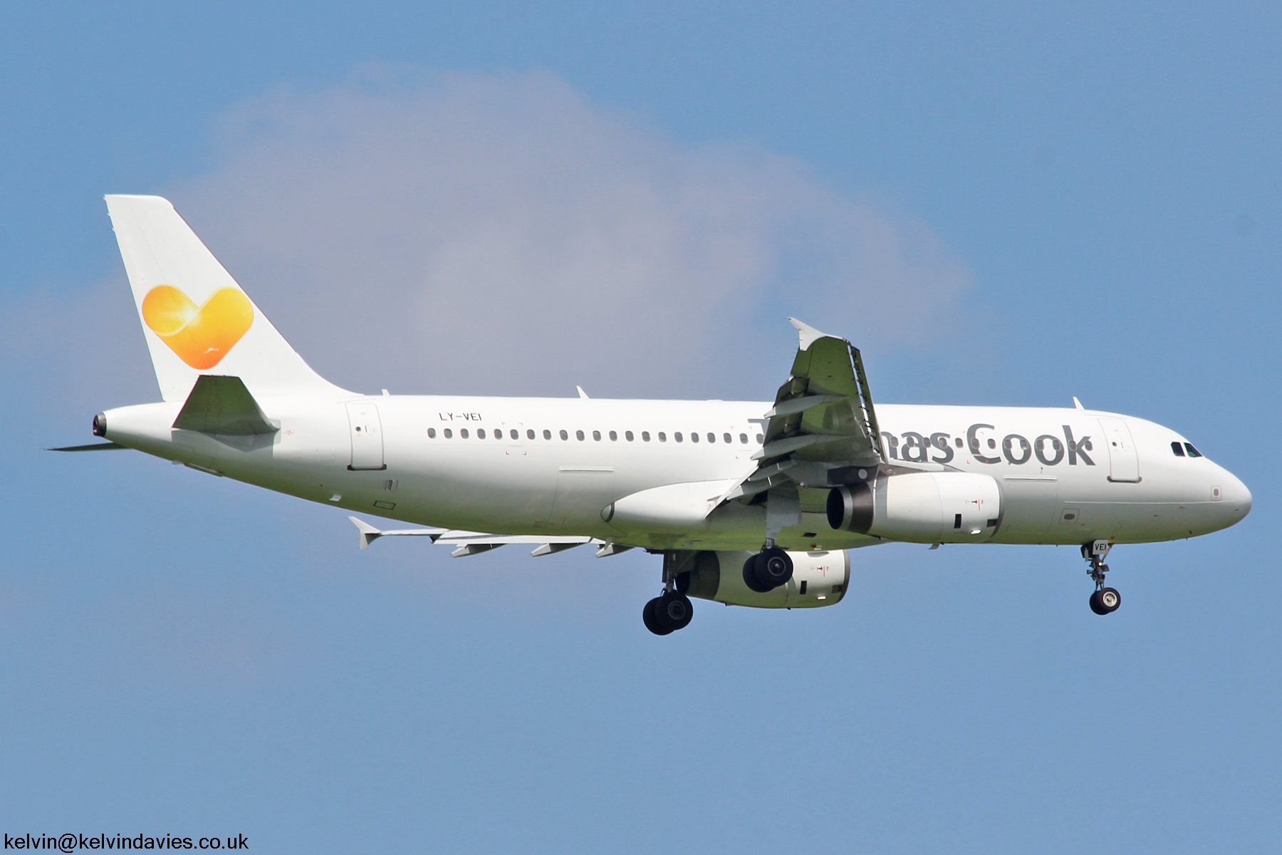 Thomas Cook A320 LY-VEI
