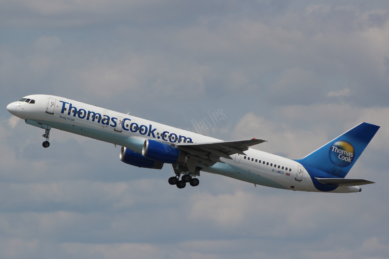Thomas Cook B757 G-JMCG