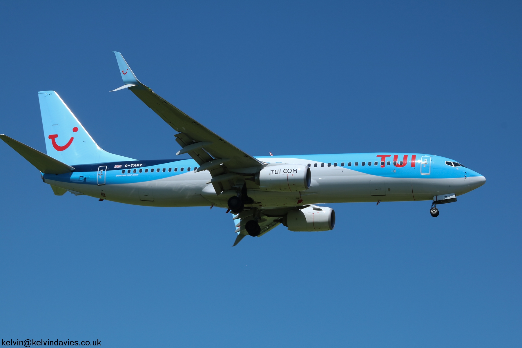 TUI Airways 737 G-TAWV
