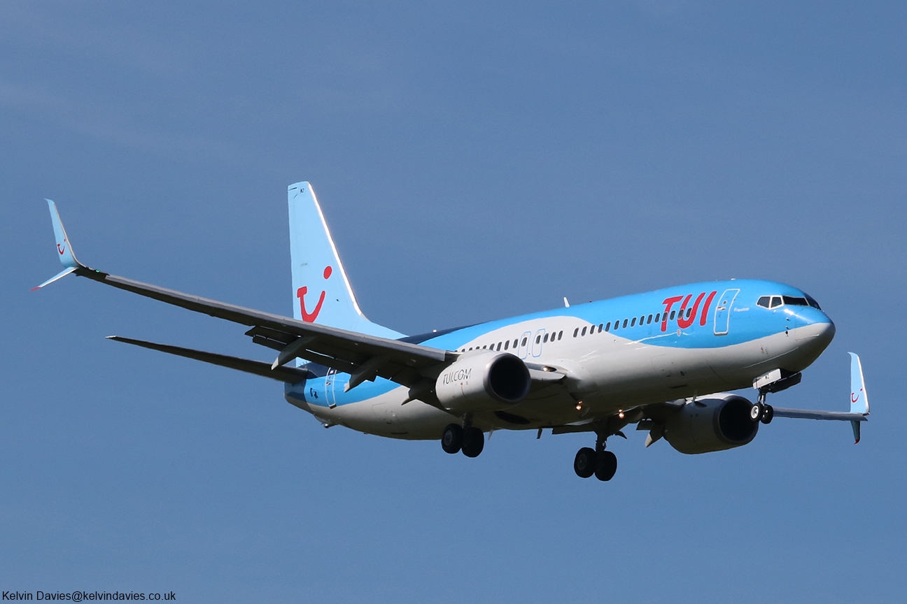 TUI Airways 737NG G-TAWZ