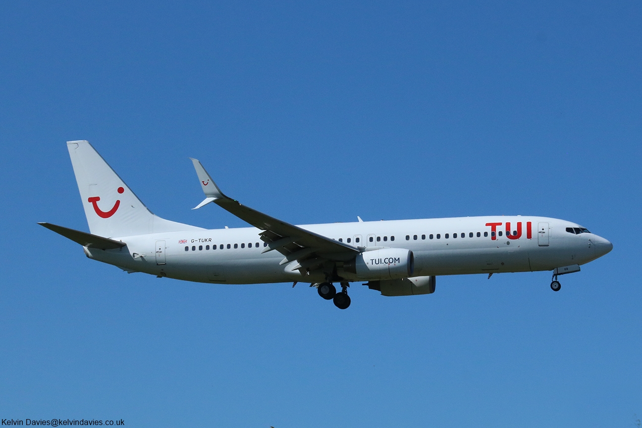 TUI Airways 737NG G-TUKR