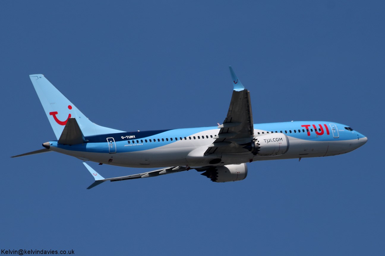 TUI Airways 737MAX G-TUMY