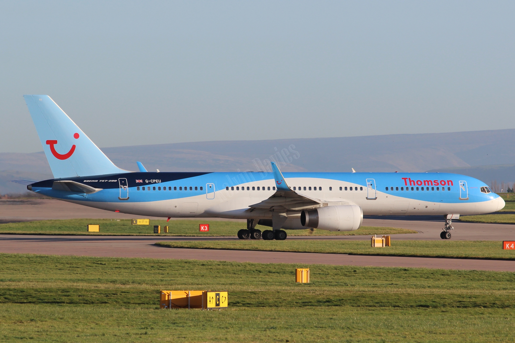 Thomson Airways 757 G-CPEU