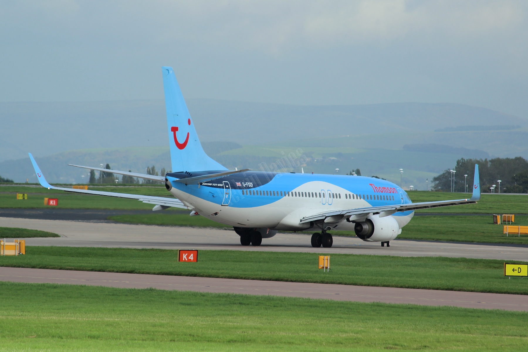 Thomson Airways 737 G-FDZF