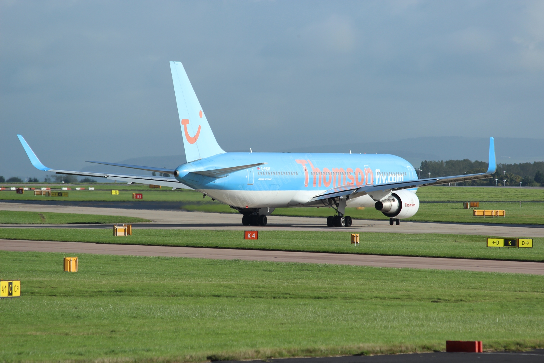 Thomson Airways 767 G-OBYF