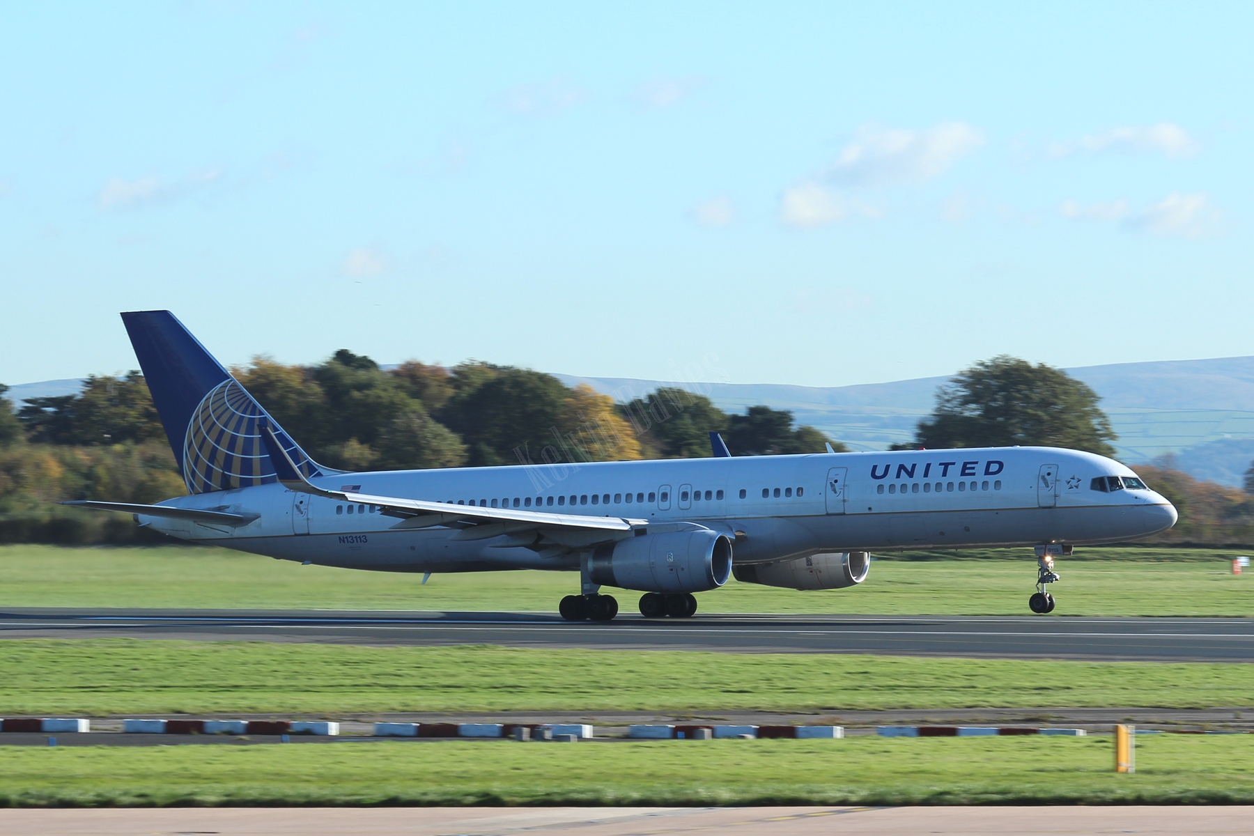 United Airlines 757 N13113