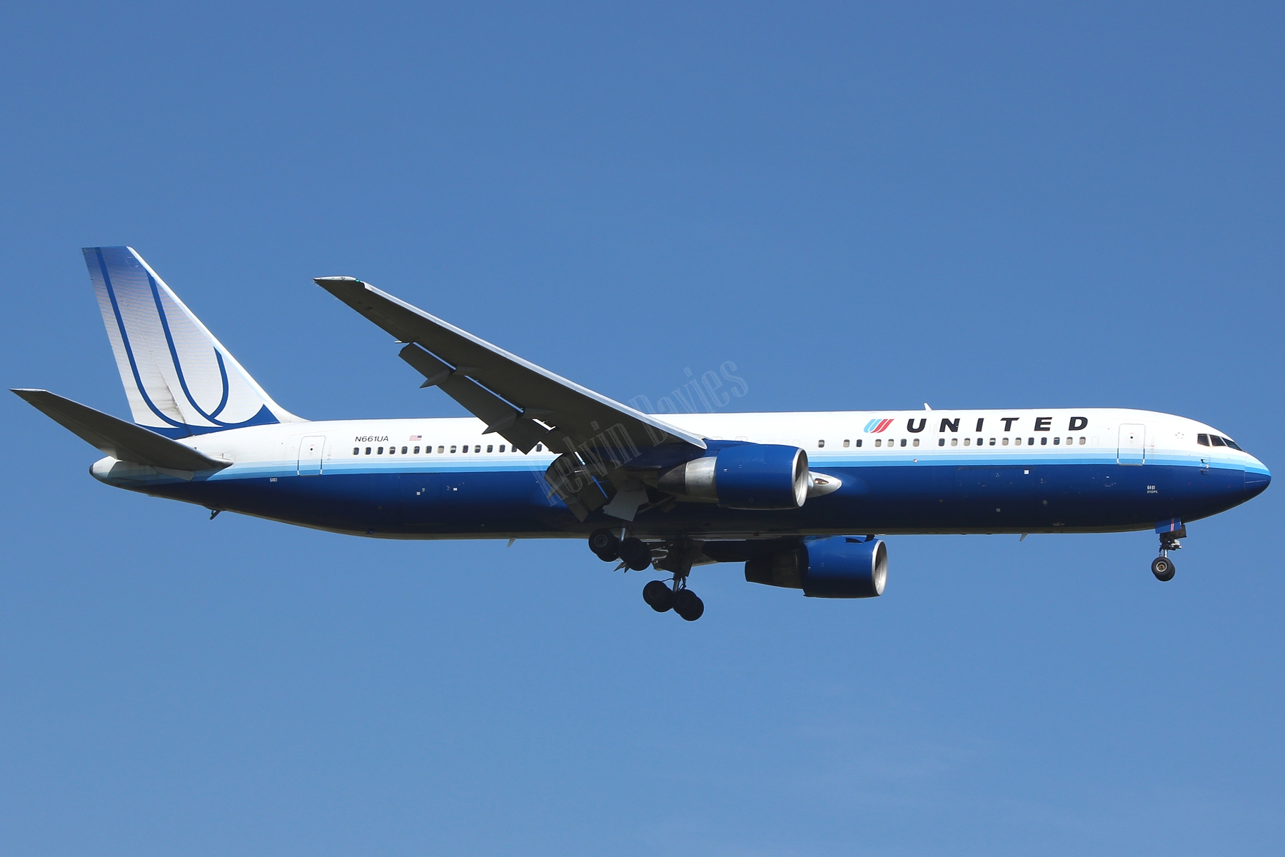 United Airlines 767 N661UA